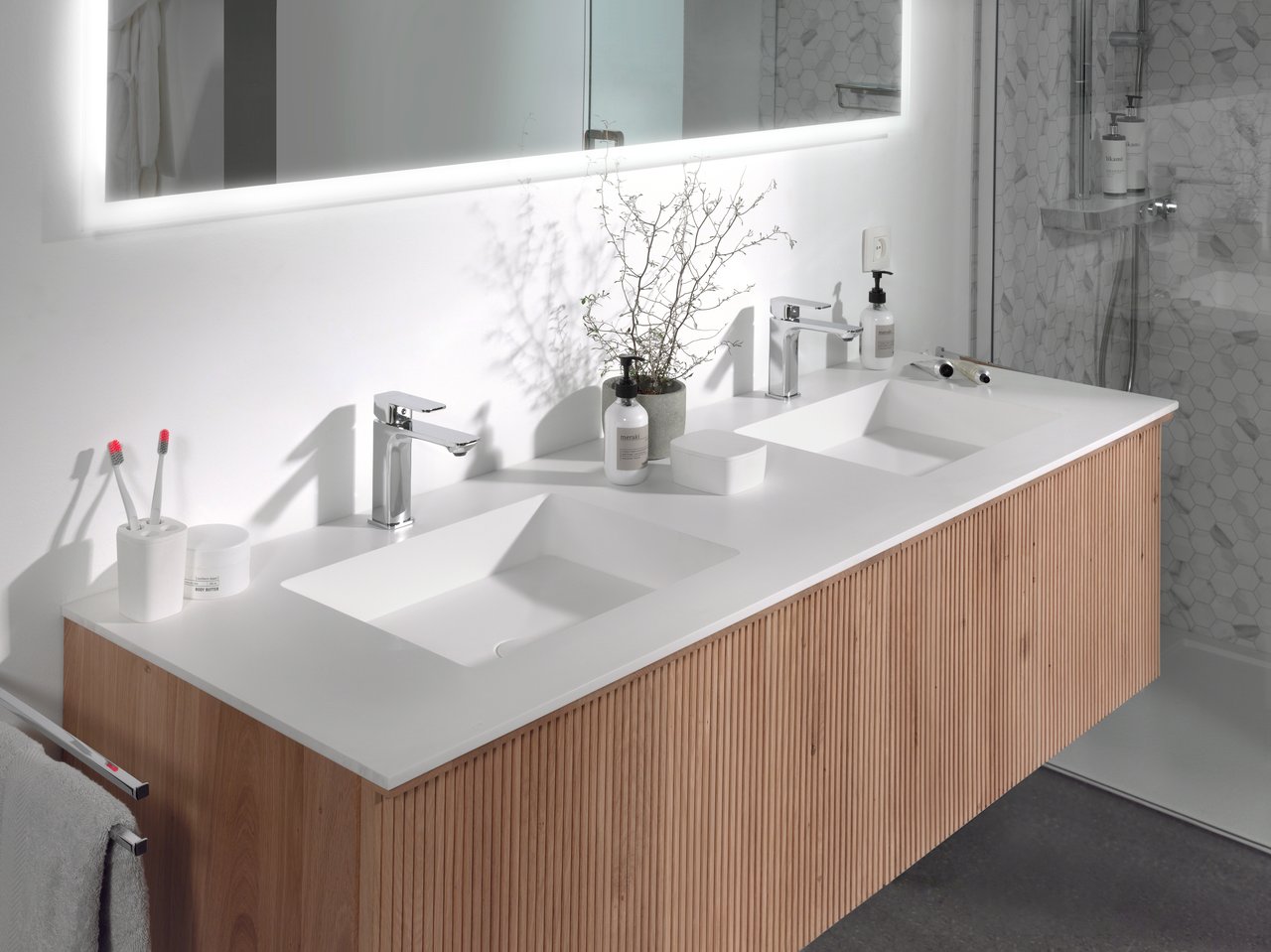 Balmani Testa universele houder mat wit Solid Surface 12x12cm