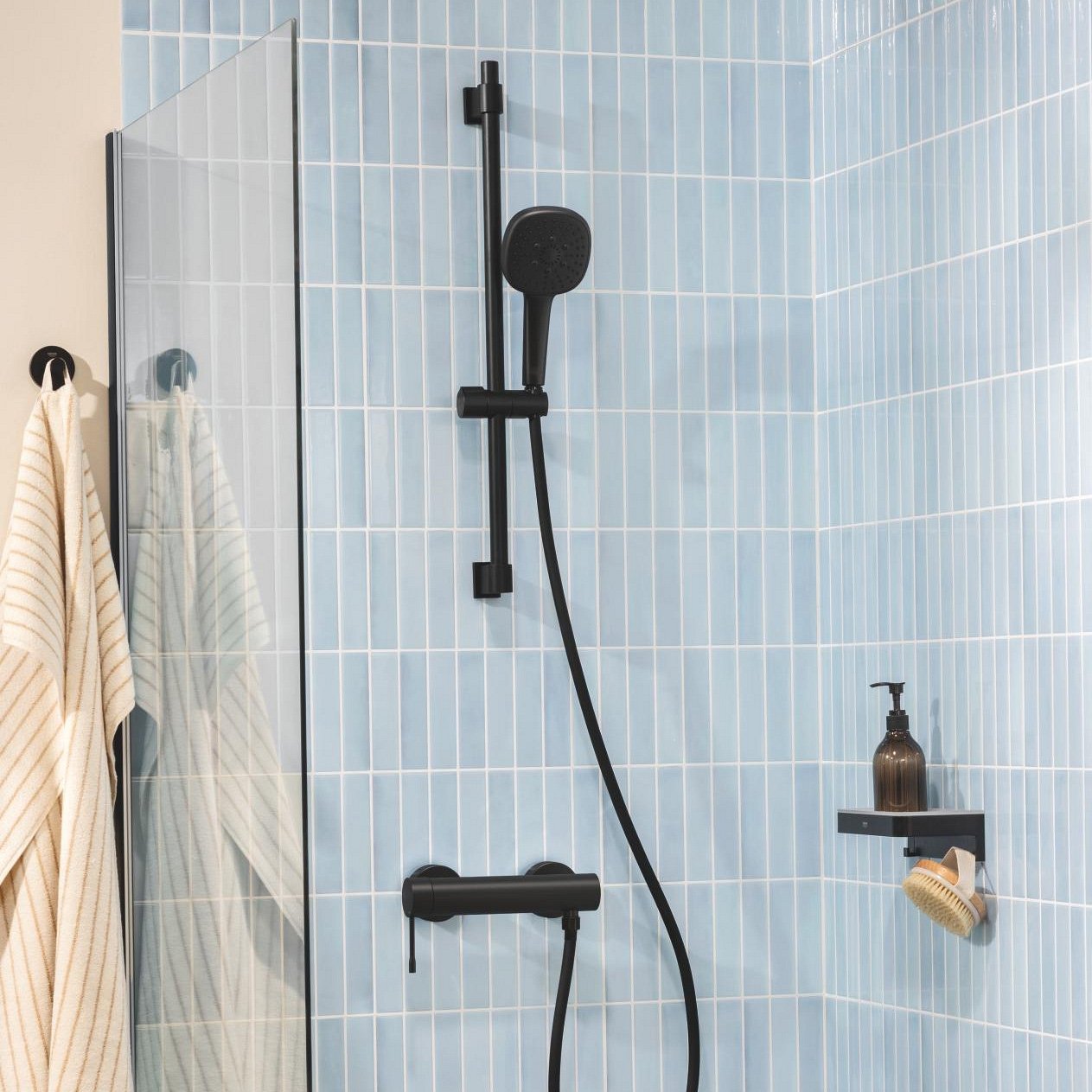 Grohe Essence Duschmischer Schwarz matt