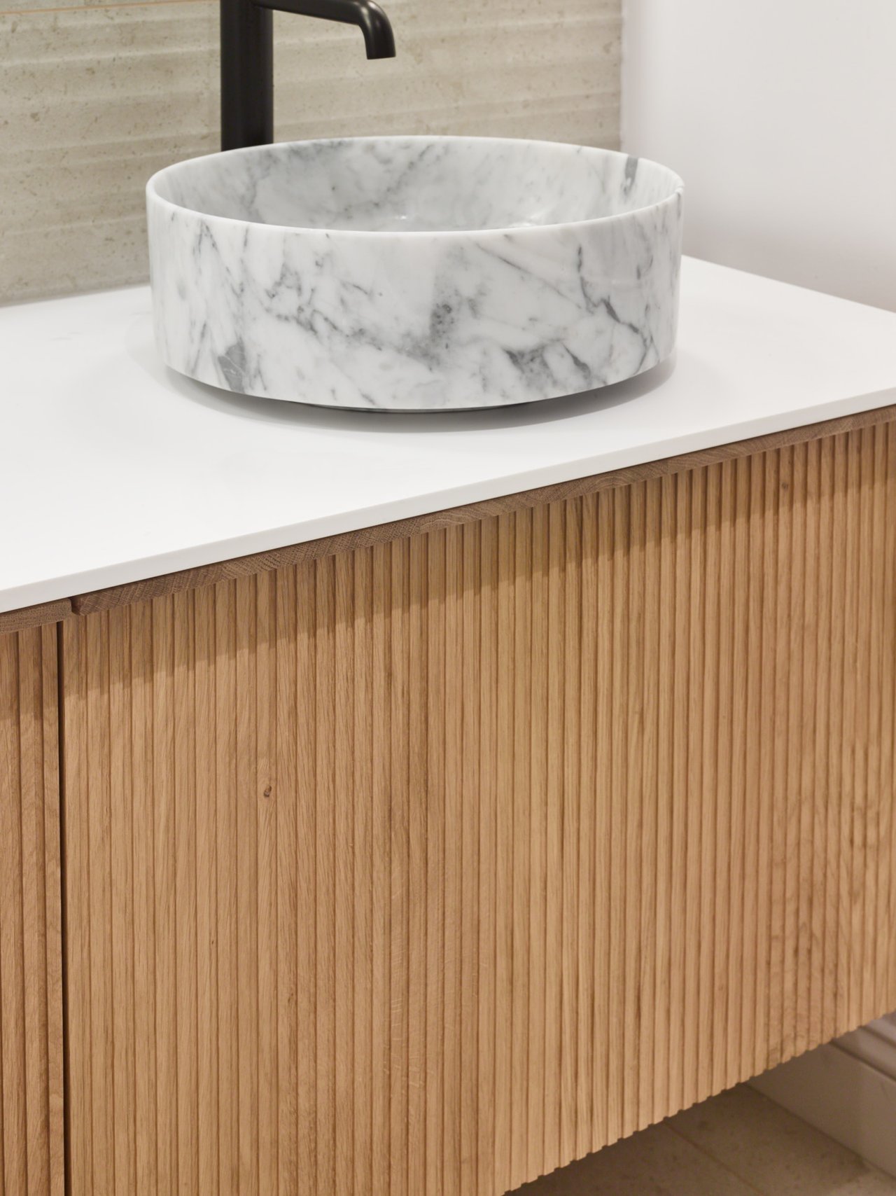 Balmani Fato Aufsatzwaschbecken: Carrara-Marmor, rund, Ø 37,5 cm