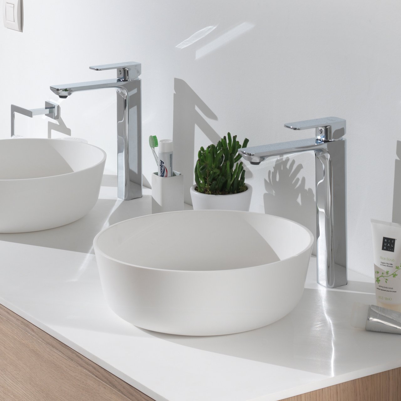 Balmani Zone Aufsatzwaschbecken: Solid Surface, matt, rund, Ø 35 cm