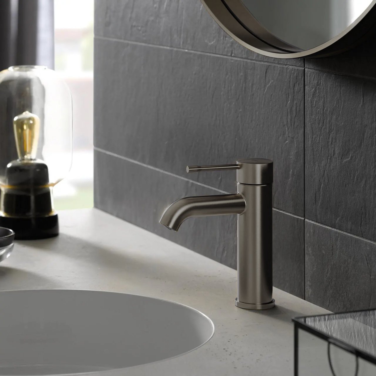Grohe Essence S-Size wastafelkraan Brushed Hard Graphite