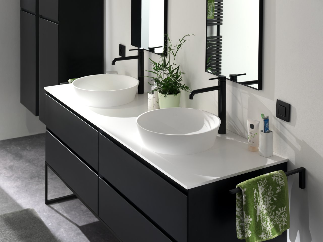 Balmani Stretto Einzel- oder Doppelwaschtischplatte, Solid Surface matt, 180 x 55 cm