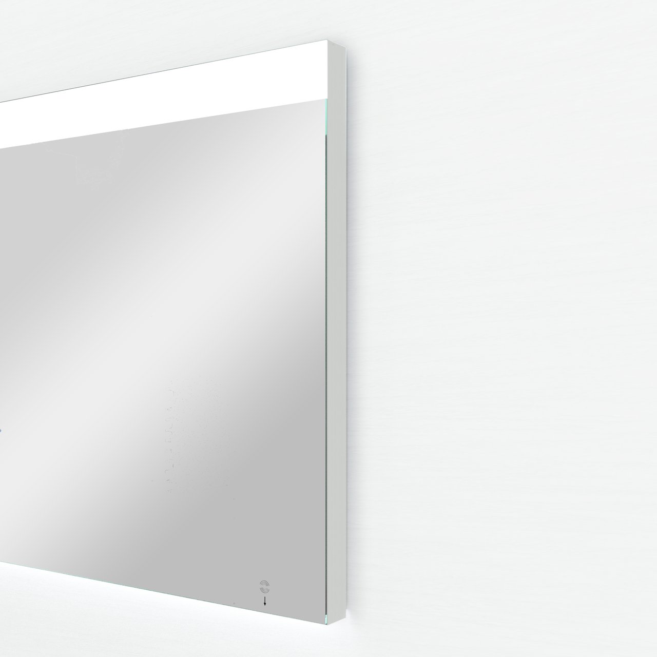 Storke Lucera rechthoekig badkamerspiegel 130 x 70 cm met spiegelverlichting en anti-damp