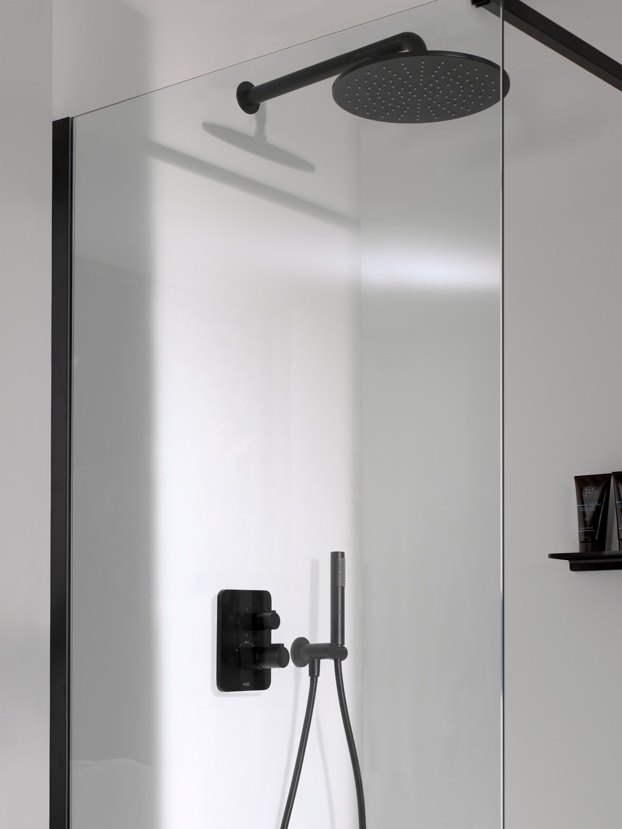 Blaufoss Smartbox Softline colonne de douche encastrée robinet thermostatique avec douche de tête ronde 30 cm Noir Mat