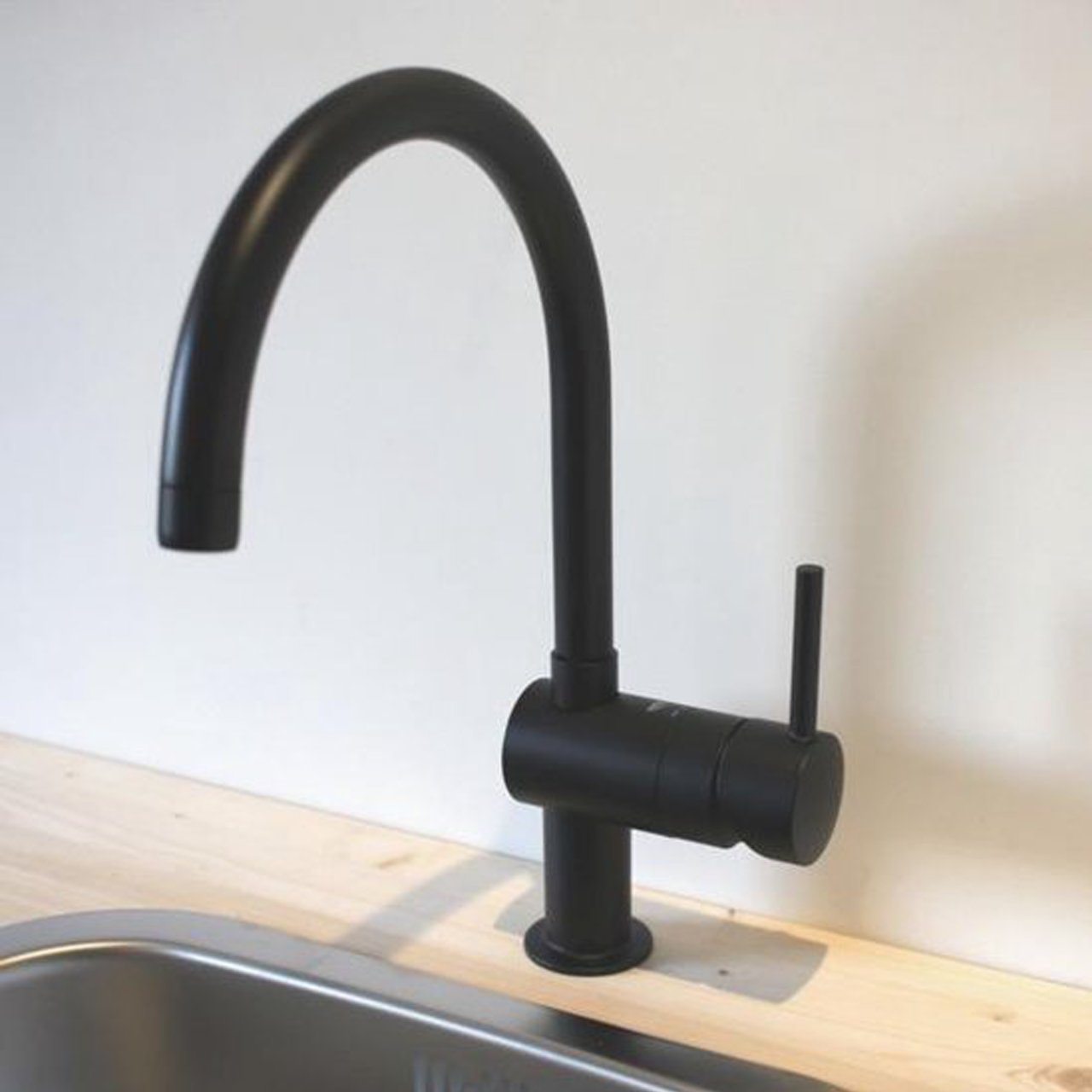 Grohe Minta C-uitloop keukenkraan mat zwart 32917KS0