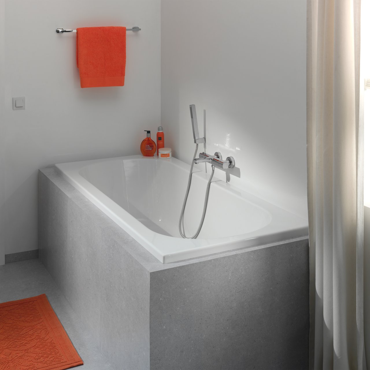 Luca Varess Rosala 2-Personen-Einbaubadewanne: 170 x 75 cm, Acryl, Weiß Glänzend
