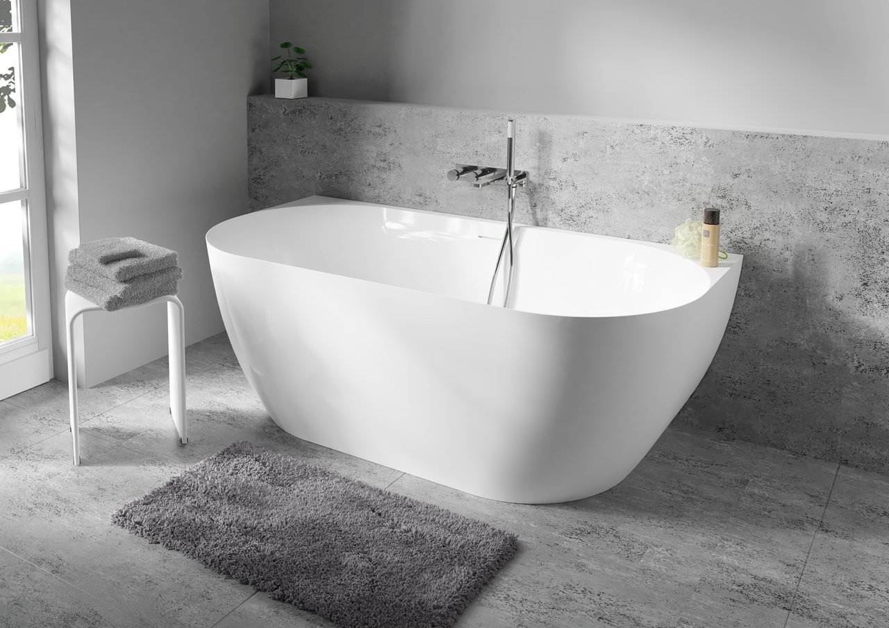 Luca Varess Otello halb freistehende Badewanne: 170 x 80 cm, Acryl, Weiß Glänzend, inklusive Ablaufventil