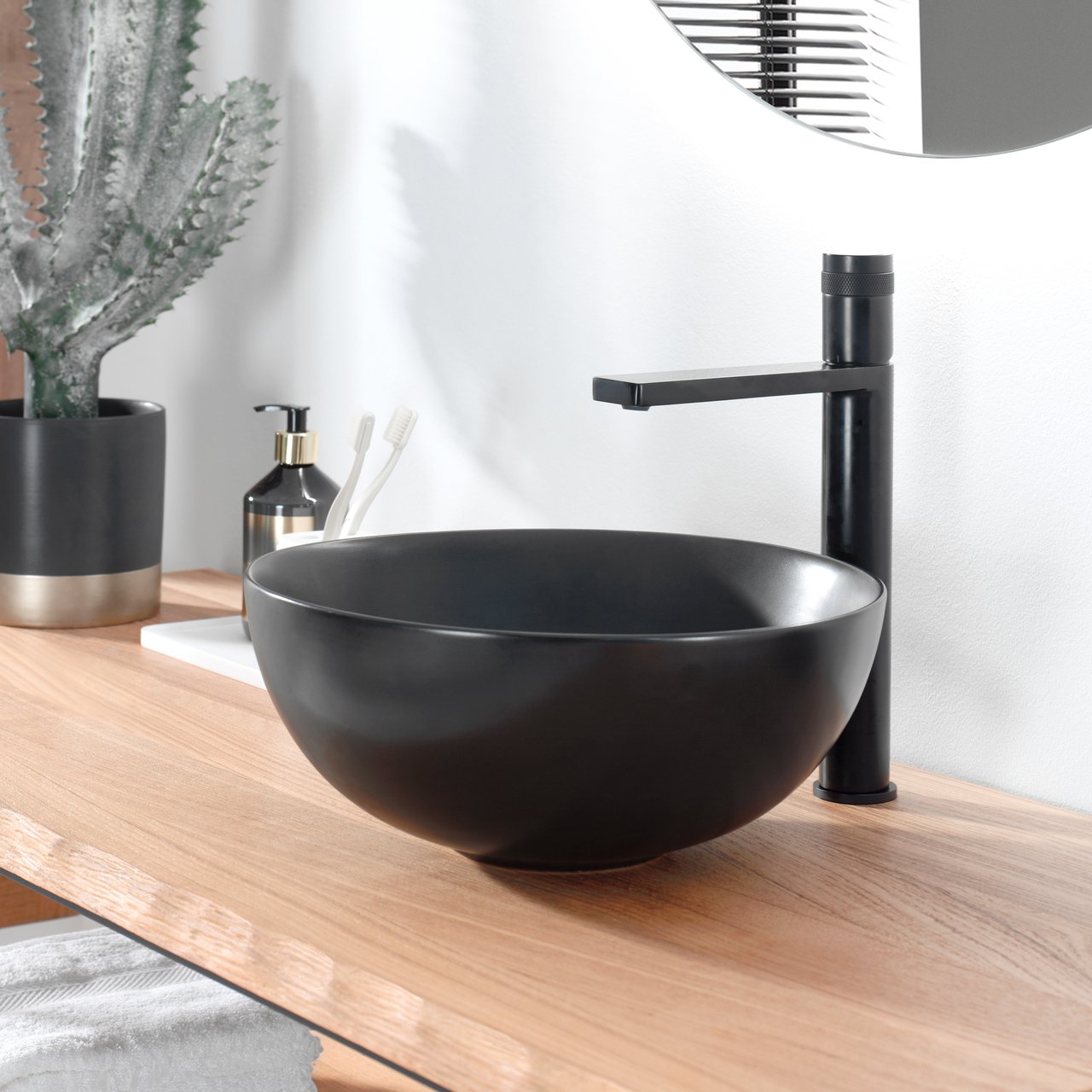 Luca Varess Supra vasque à poser porcelaine Noir Mat rond Ø 36 cm