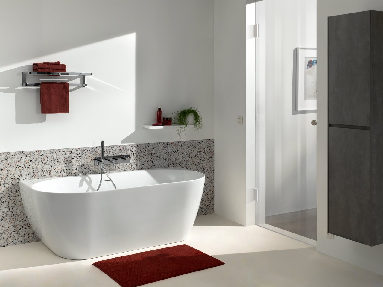 Luca Varess Otello halb freistehende Badewanne: 170 x 80 cm, Acryl, Weiß Glänzend, inklusive Ablaufventil