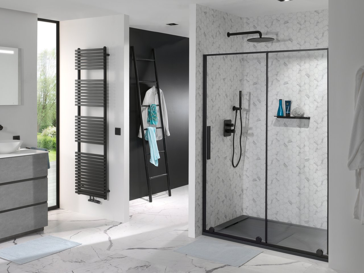Luca Varess Morano douche schuifdeur 140 x 190 cm helder glas mat zwart profiel