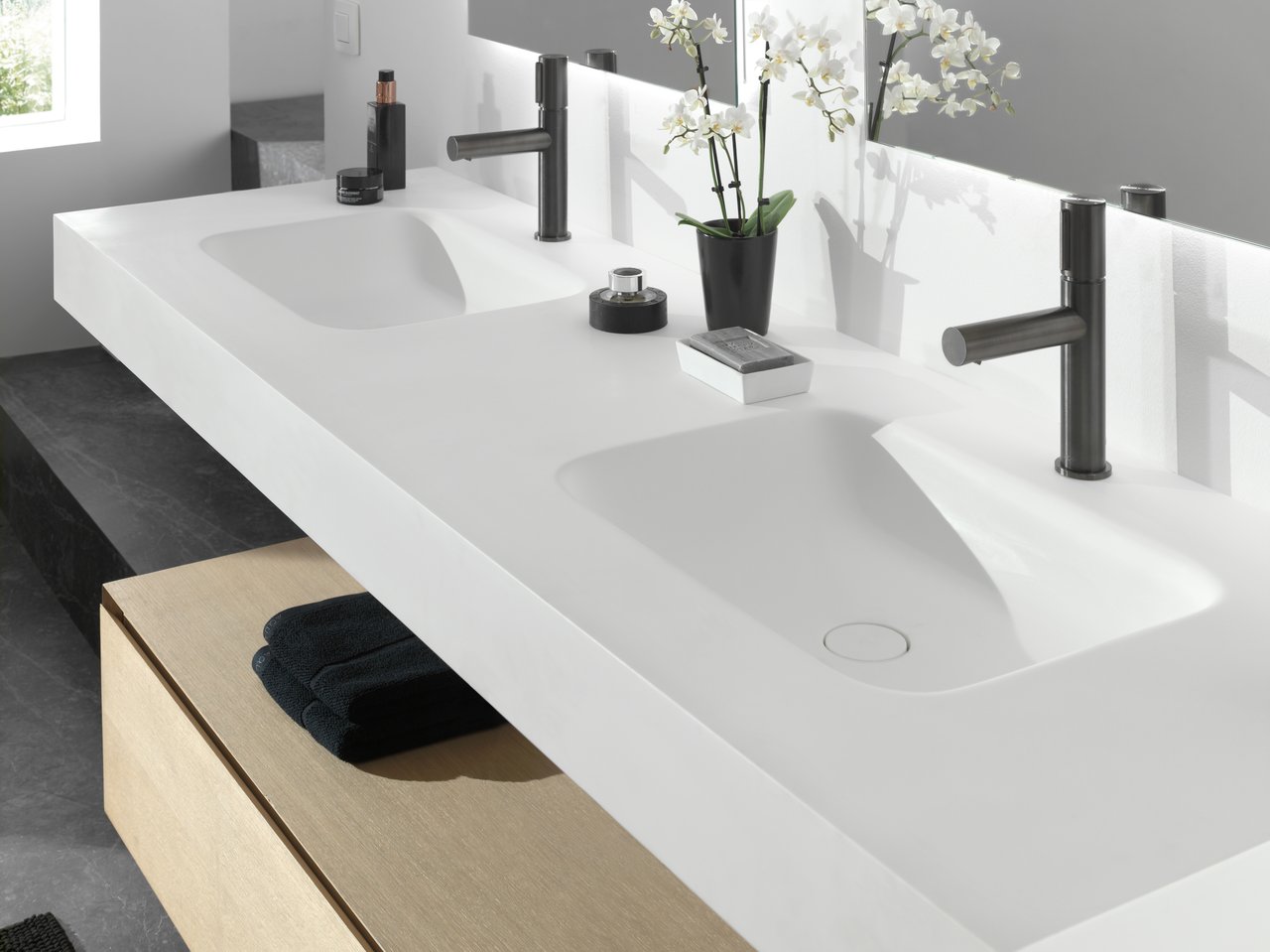 Axor Uno Select robinet de lavabo noir brossé