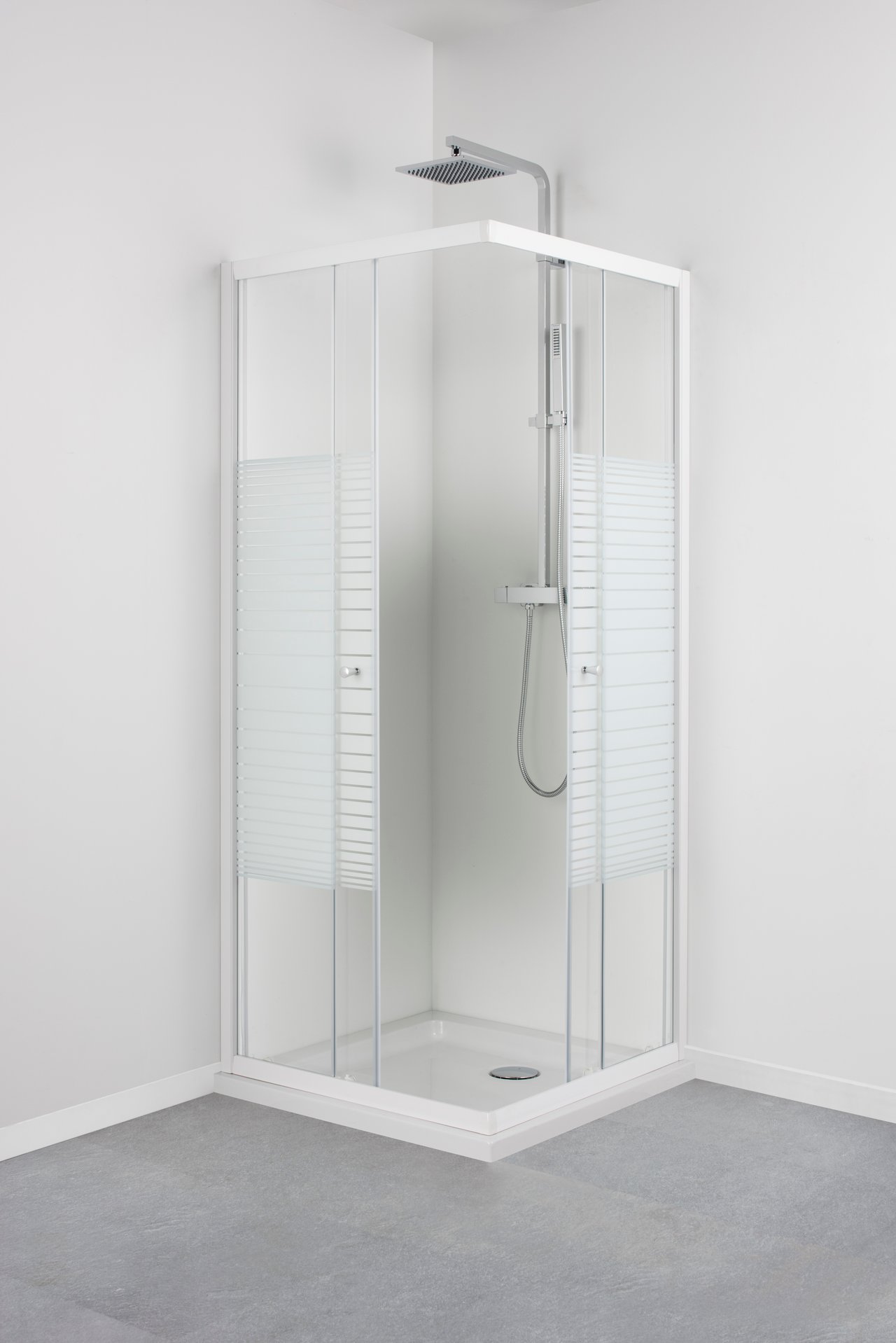 Linie Tarifa Eckdusche: 90 x 90 cm, 2 Schiebetüren, gestreiftes Glas, weißes Profil