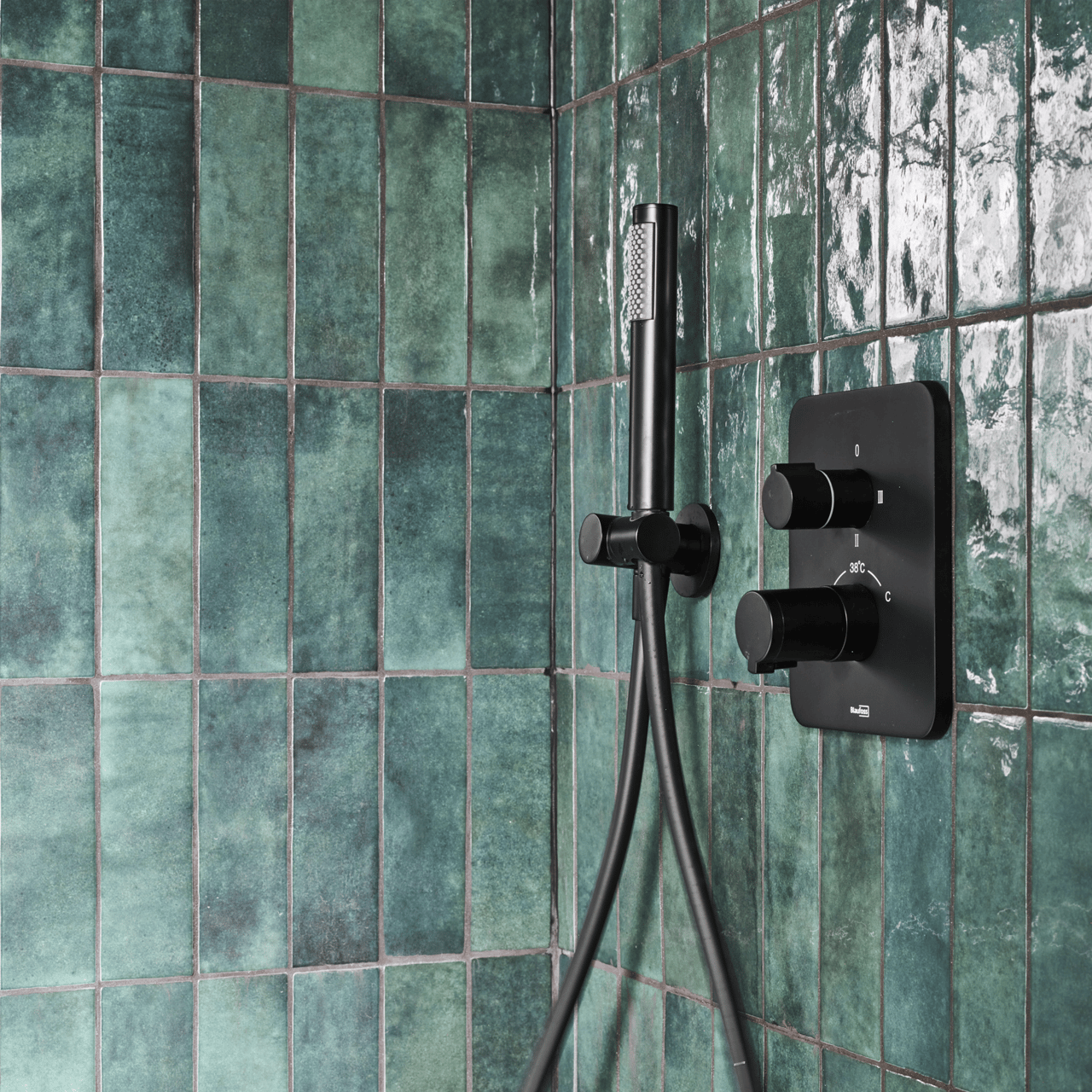 Blaufoss Smartbox Softline Thermostat-Duscharmatur: Unterputz, für 2 Verbraucher, Schwarz matt, Einbauelement inklusive