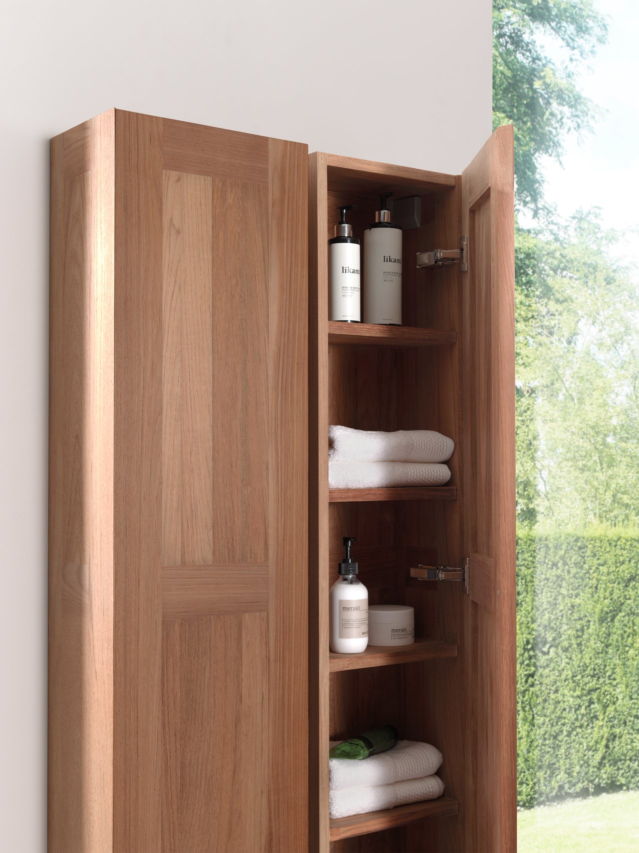 Balmani Mitra Elements zwevende badkamerkast teak 32 x 20 x 130 cm