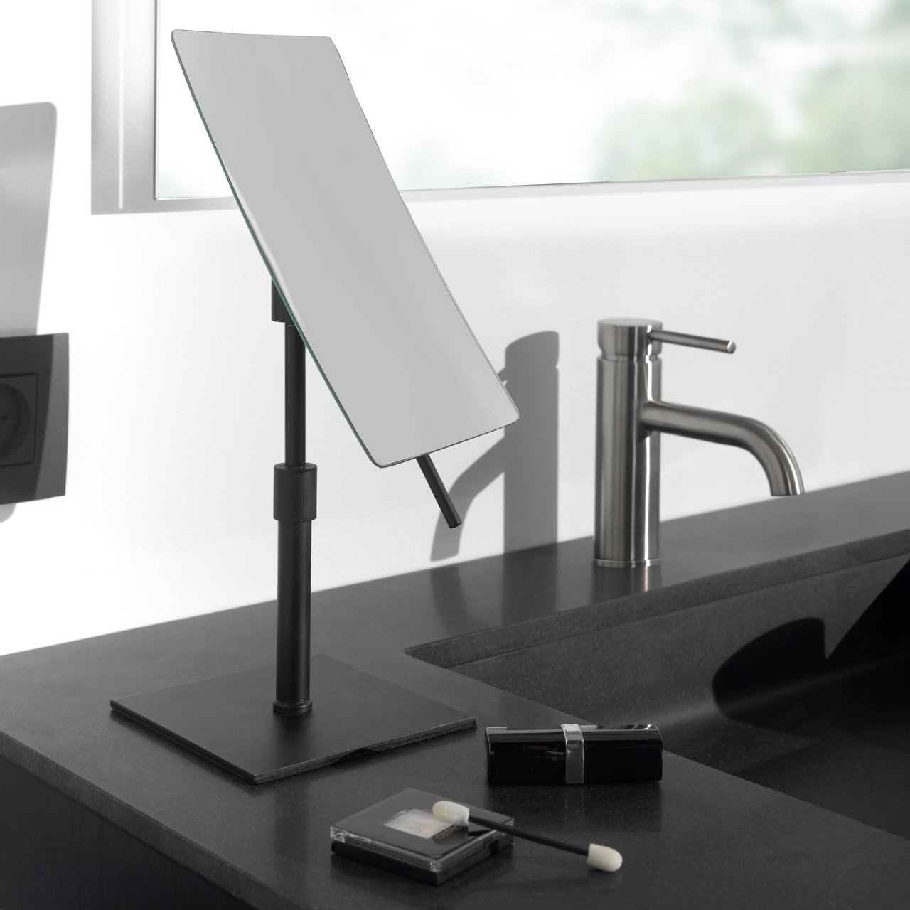 Blaufoss miroir à maquillage rectangulaire noir mat sur pied 21 x 13 cm