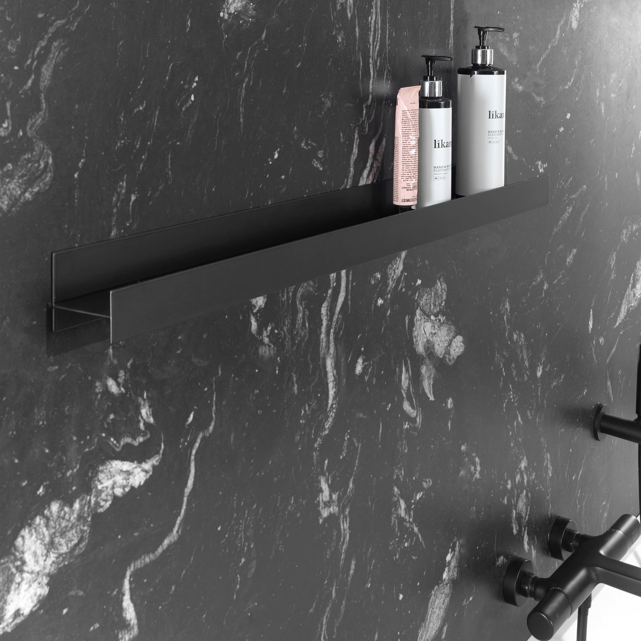 Blaufoss Tilli wandplank mat zwart 40 x 6,8 cm