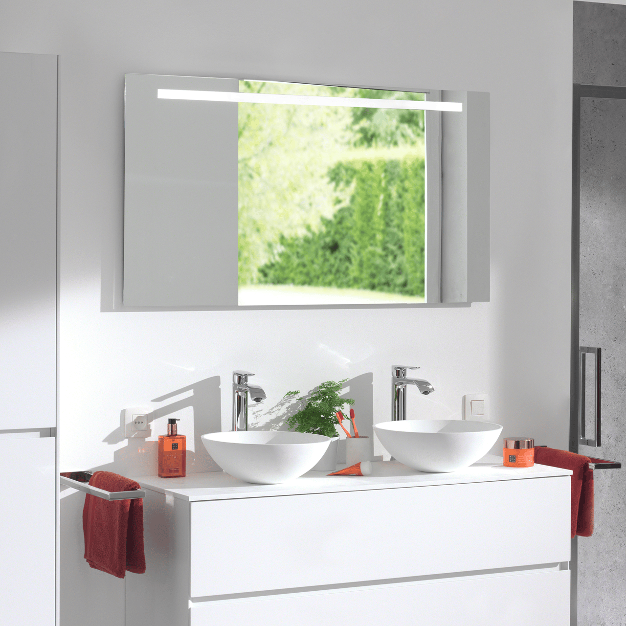 Storke Lucio rechthoekig badkamerspiegel 120 x 65 cm met spiegelverlichting