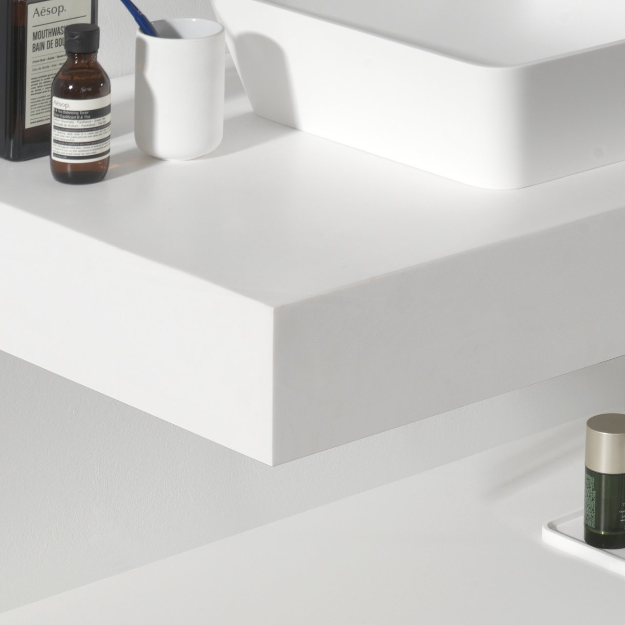 Balmani Dominus enkel of dubbel tablet matte Solid Surface 150 x 55 cm