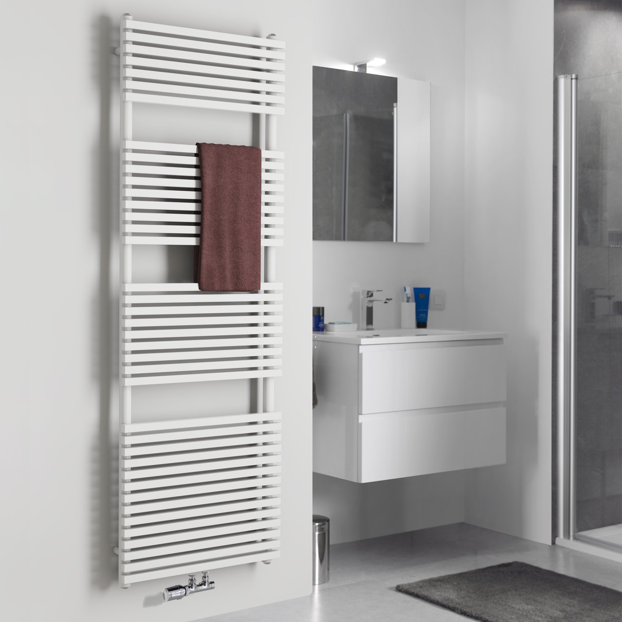 Vipera Vesuvio enkele handdoekradiator 60 x 180 cm elektrische verwarming Glanzend Wit zij- en middenaansluiting 1.385W, weerstand inbegrepen