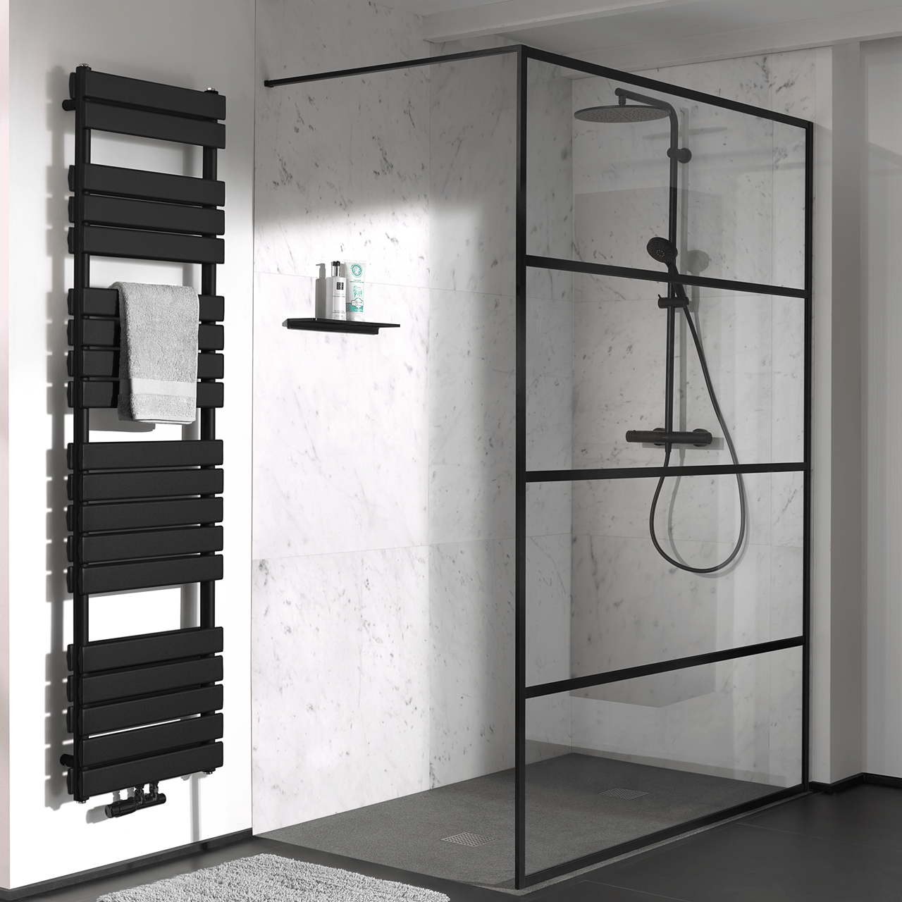 Vipera Vulcan dubbele handdoekradiator 60 x 183,5 cm centrale verwarming mat zwart zij- en middenaansluiting 1.866W