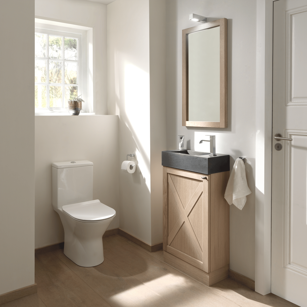 Luca Varess Delano wc à poser blanc brillant bride de rinçage fine