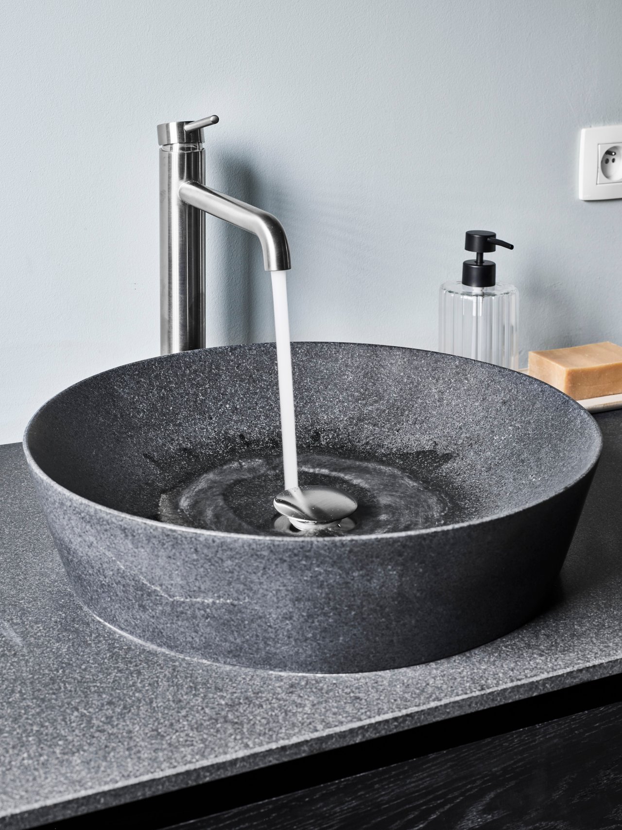 Balmani Still Aufsatzwaschbecken: Granit, poliert, rund, Ø 42.5 cm