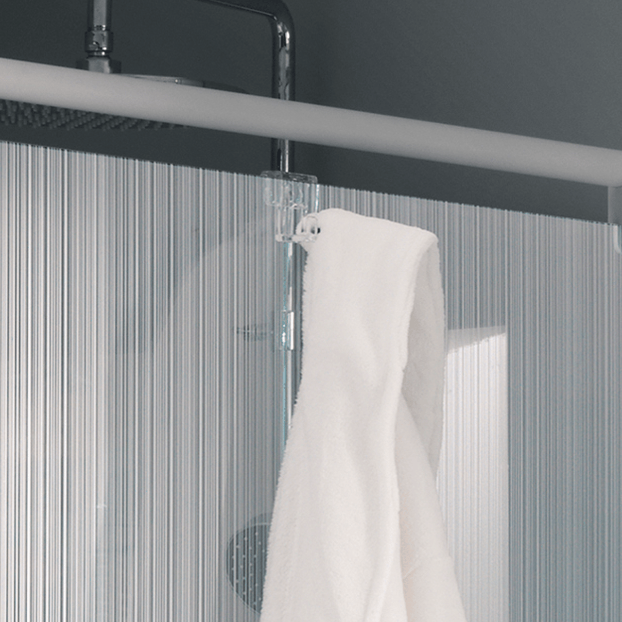 Luca Varess crochet de douche transparent