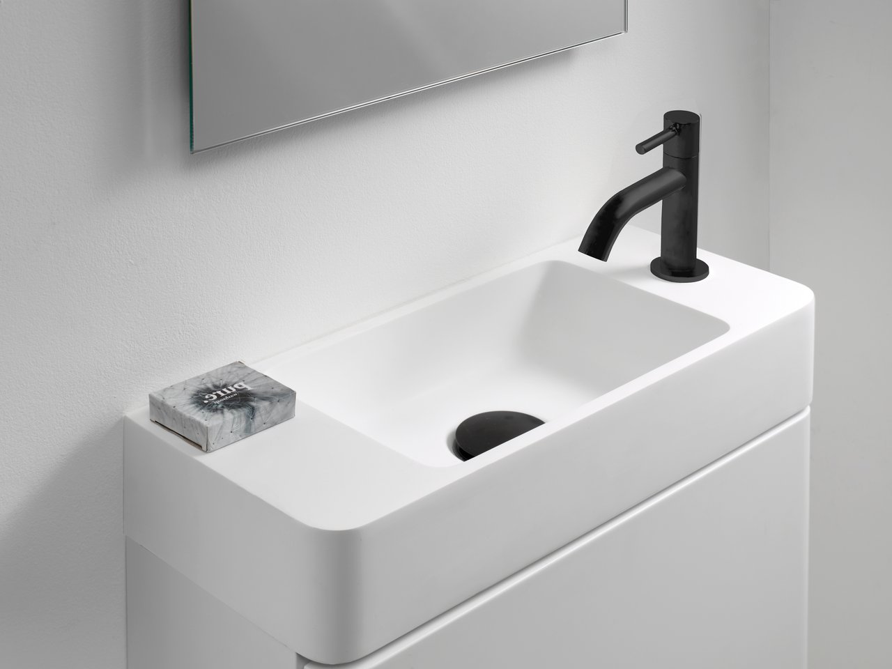 Storke Curvado lave-mains 45 x 18 cm Solid Surface mat