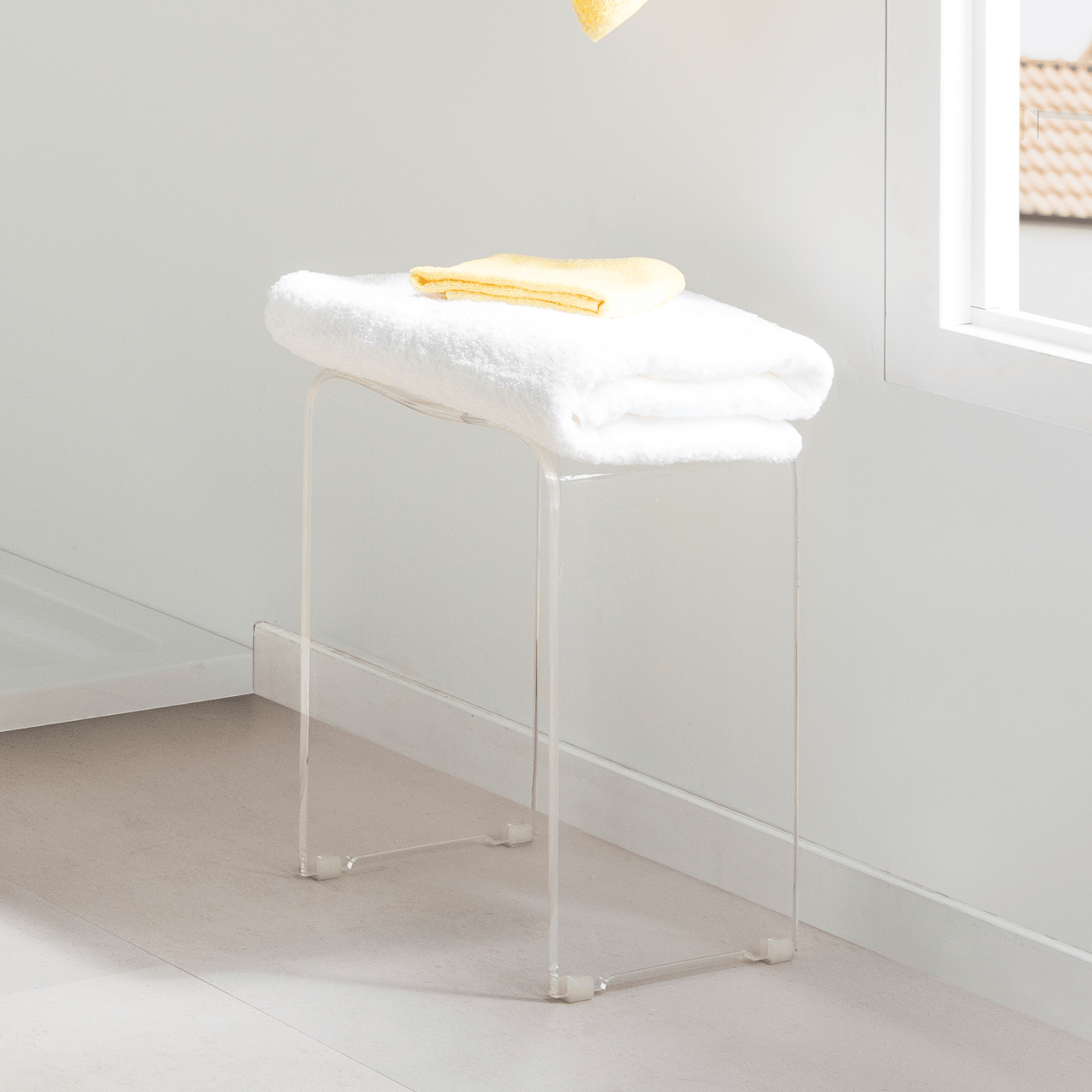 Luca Varess Coco Duschhocker, transparent