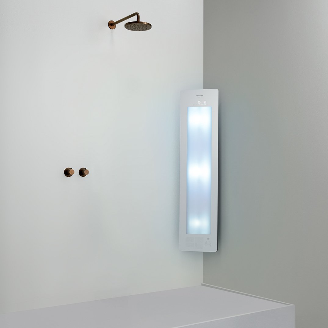 Sunshower Plus M d'angle en saillie en blanc avec lumière infrarouge et UV