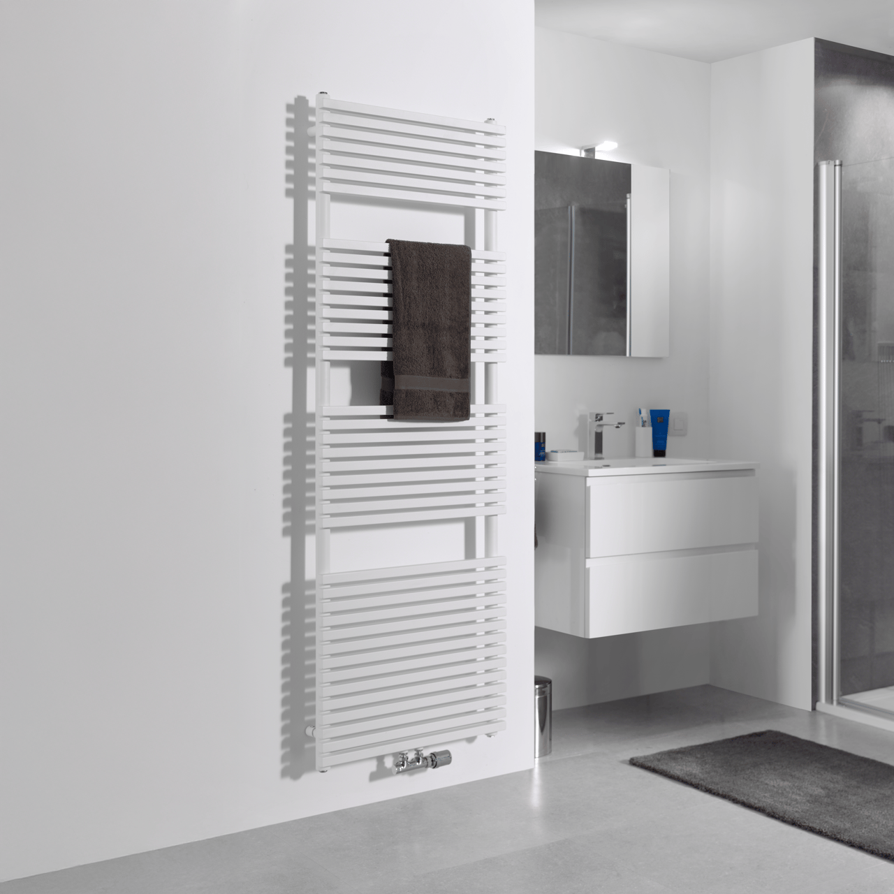 Vipera Vesuvio sèche-serviettes simple 60 x 180 cm chauffage central blanc mat raccordements latéral et central possibles 1.469W