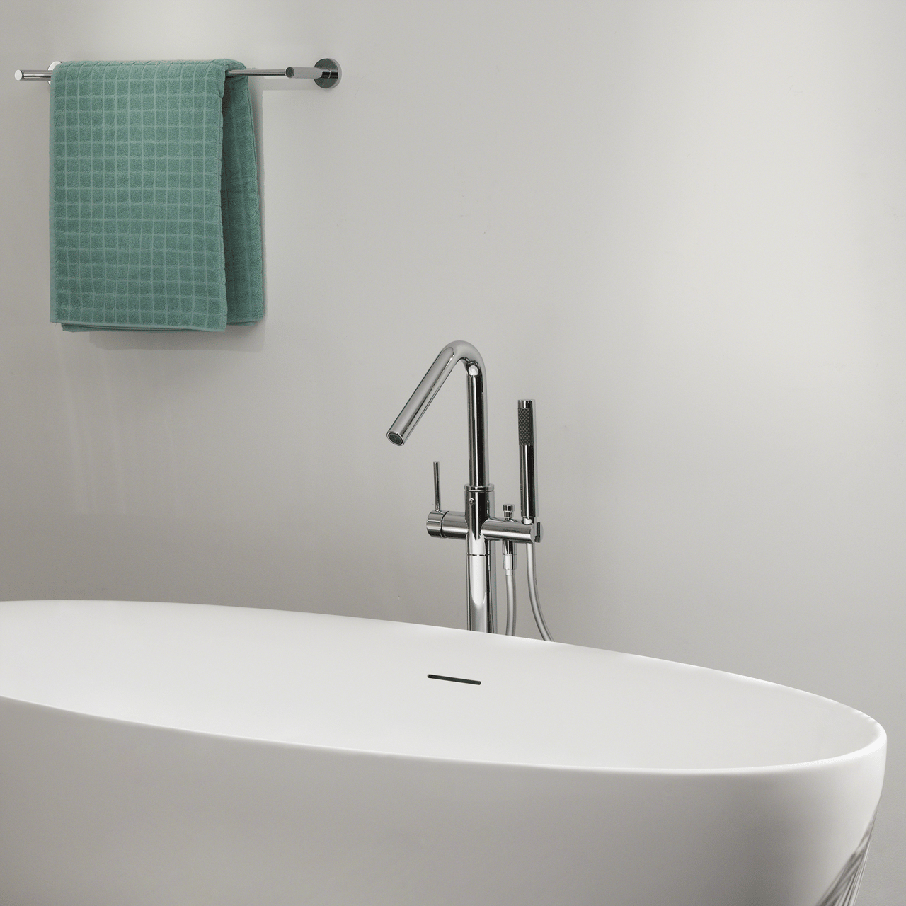 Blaufoss Round Move robinet baignoire îlot avec douchette chrome brillant