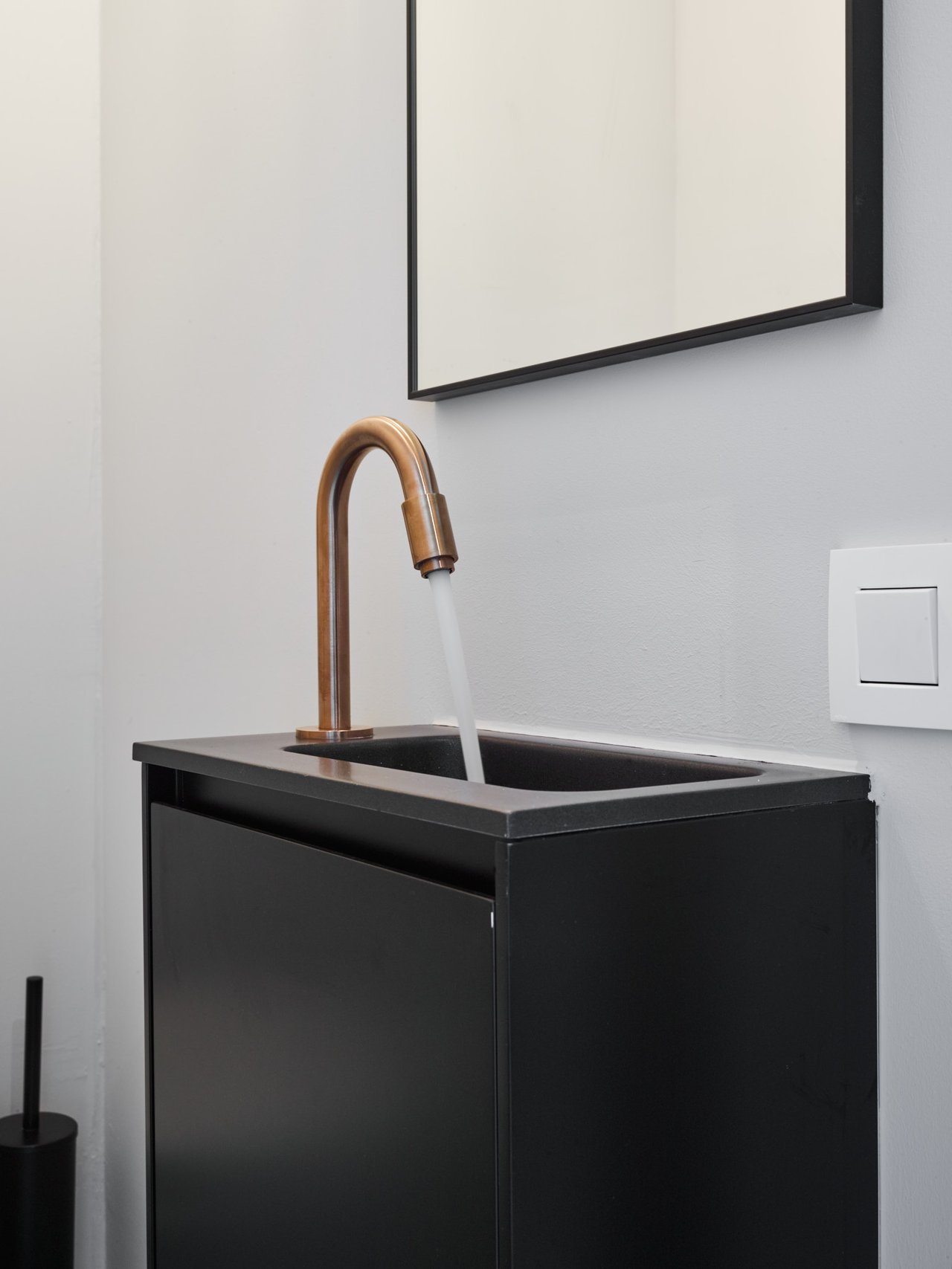 Storke Edge meuble lave-mains suspendu 40 x 22 cm Noir Mat