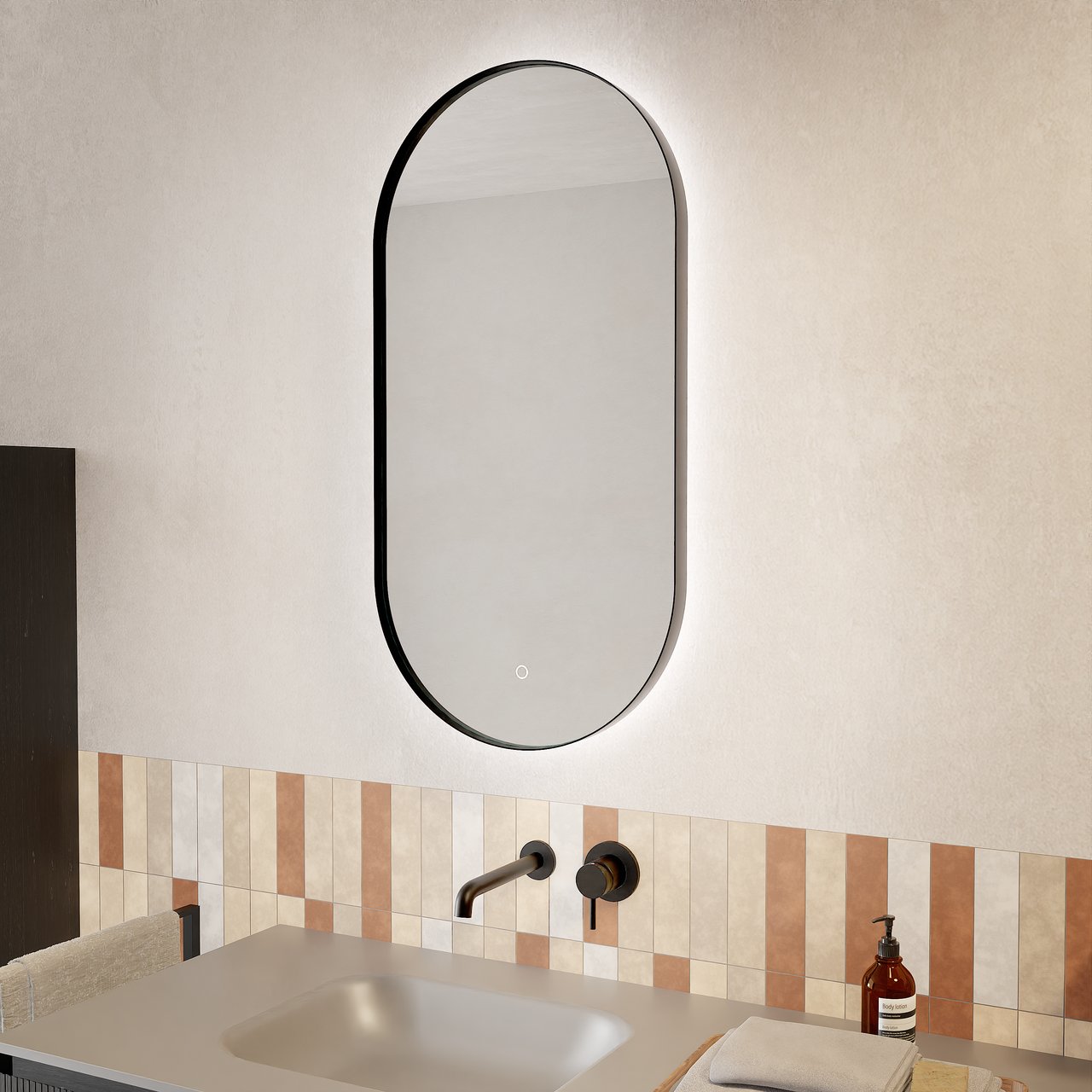 Luca Varess Nero Badspiegel mit Beleuchtung: Oval, Schwarz, 90 x 45 cm, mit Anti-Beschlag Spiegelheizung