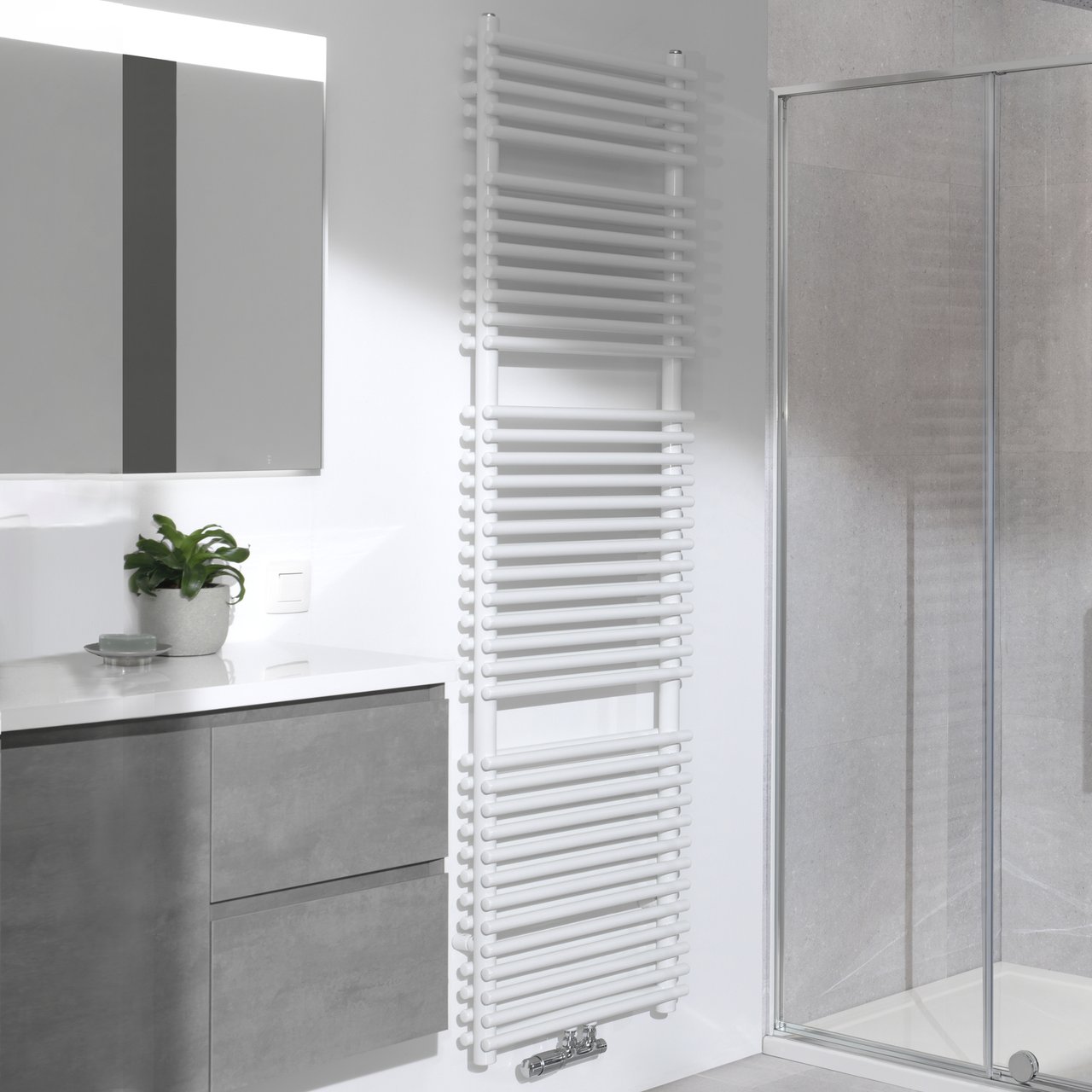 Vipera Alegria dubbele handdoekradiator 50 x 180 cm centrale verwarming Glanzend Wit zij- en middenaansluiting 1.688W