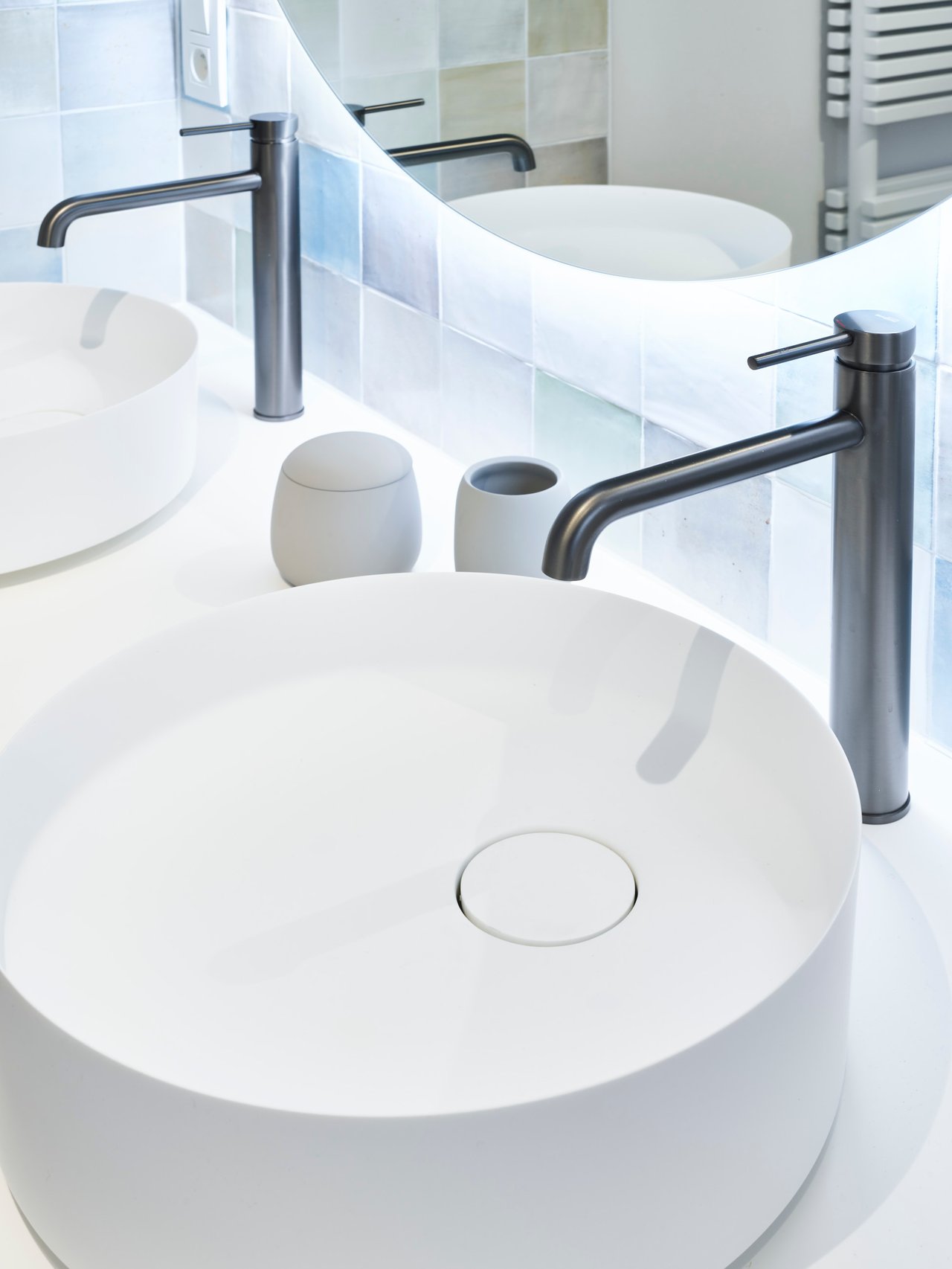 Balmani Fato Aufsatzwaschbecken: Solid Surface, matt, rund, Ø 37,5 cm