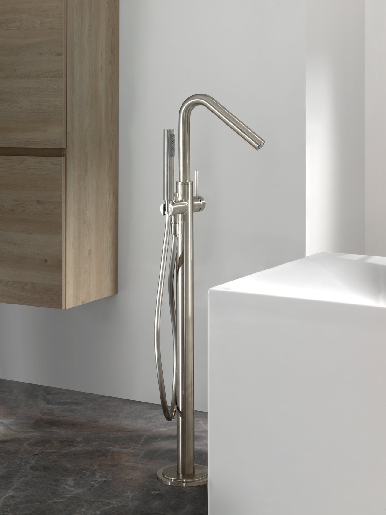 Blaufoss Round Move robinet baignoire îlot avec douchette CoolMetal brossé