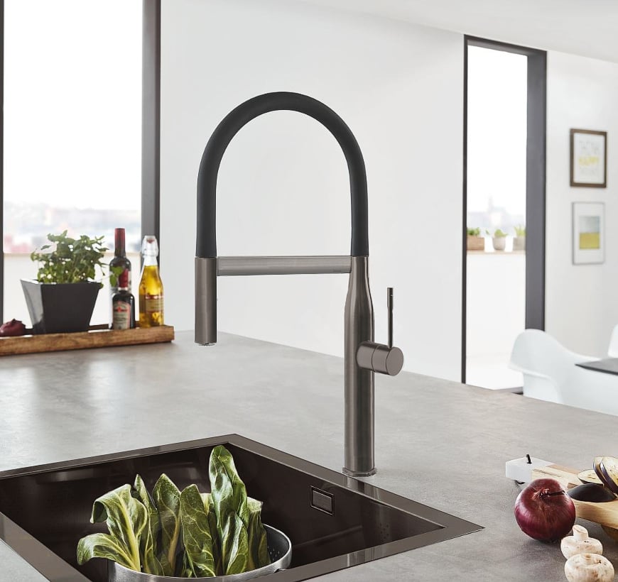 Grohe Essence Küchenarmatur mit ausziehbarer Handbrause: Brushed Hard Graphite