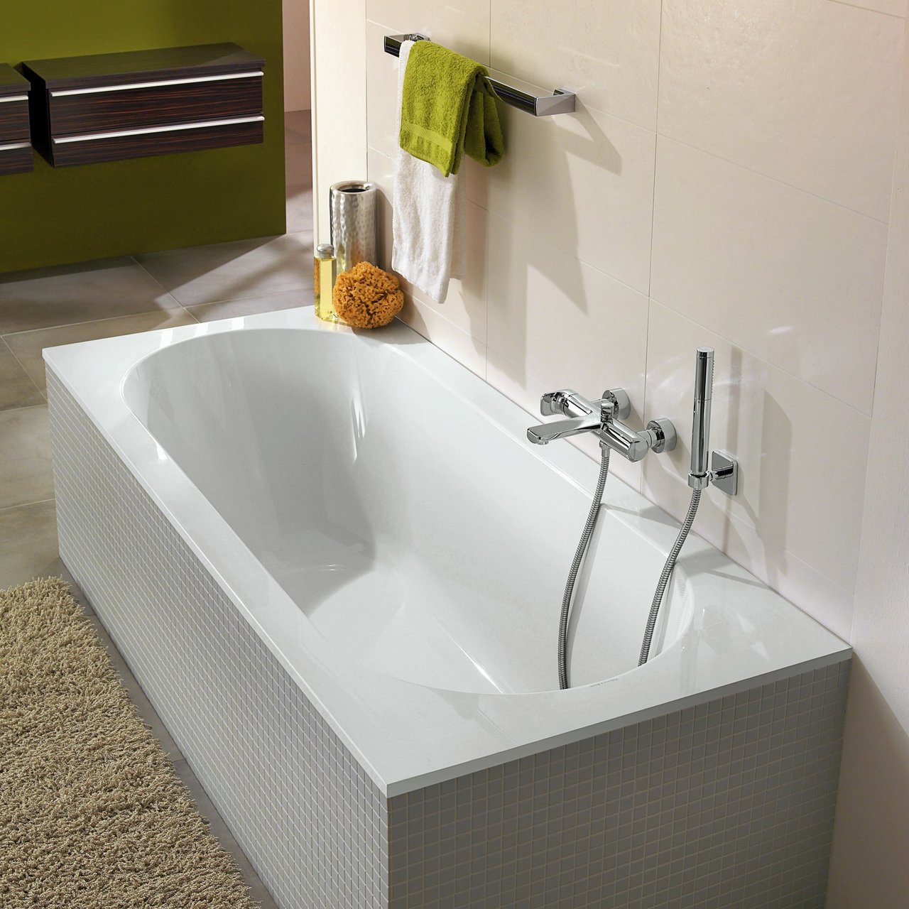 Villeroy & Boch Oberon 1-Personen-Einbaubadewanne: 170 x 75 cm, Quaryl, Weiß Glänzend