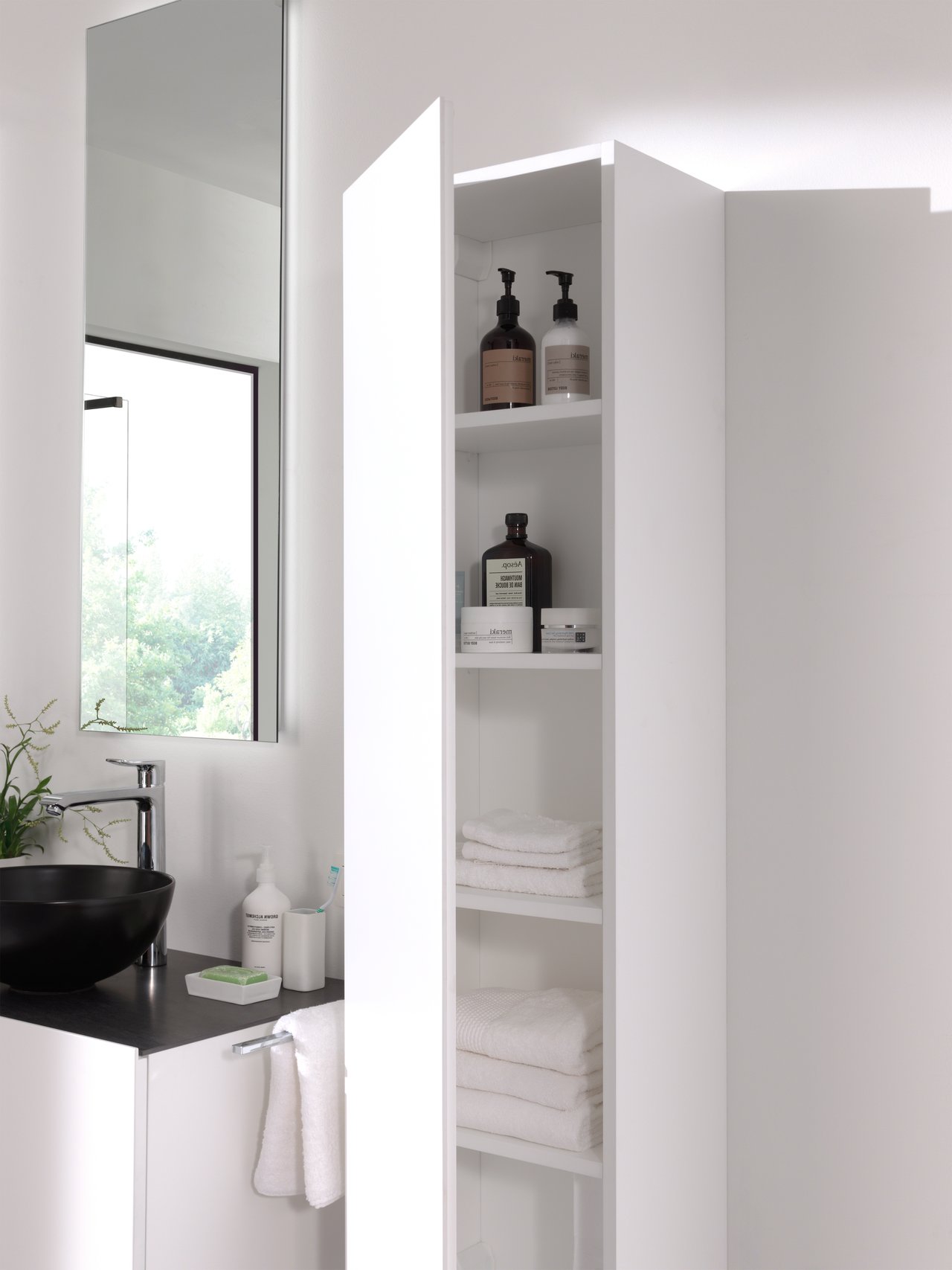 Balmani Studio hängender Hochschrank, weiß matt, 40 x 30 x 150 cm