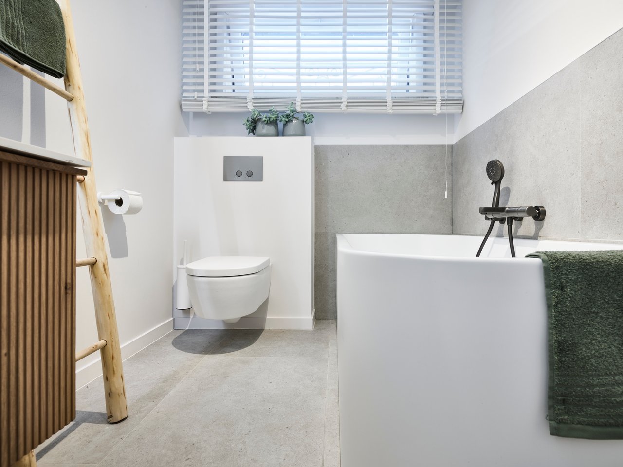 Luca Varess Mezzo tweepersoons hoekbad links 180 x 80 cm acryl mat wit