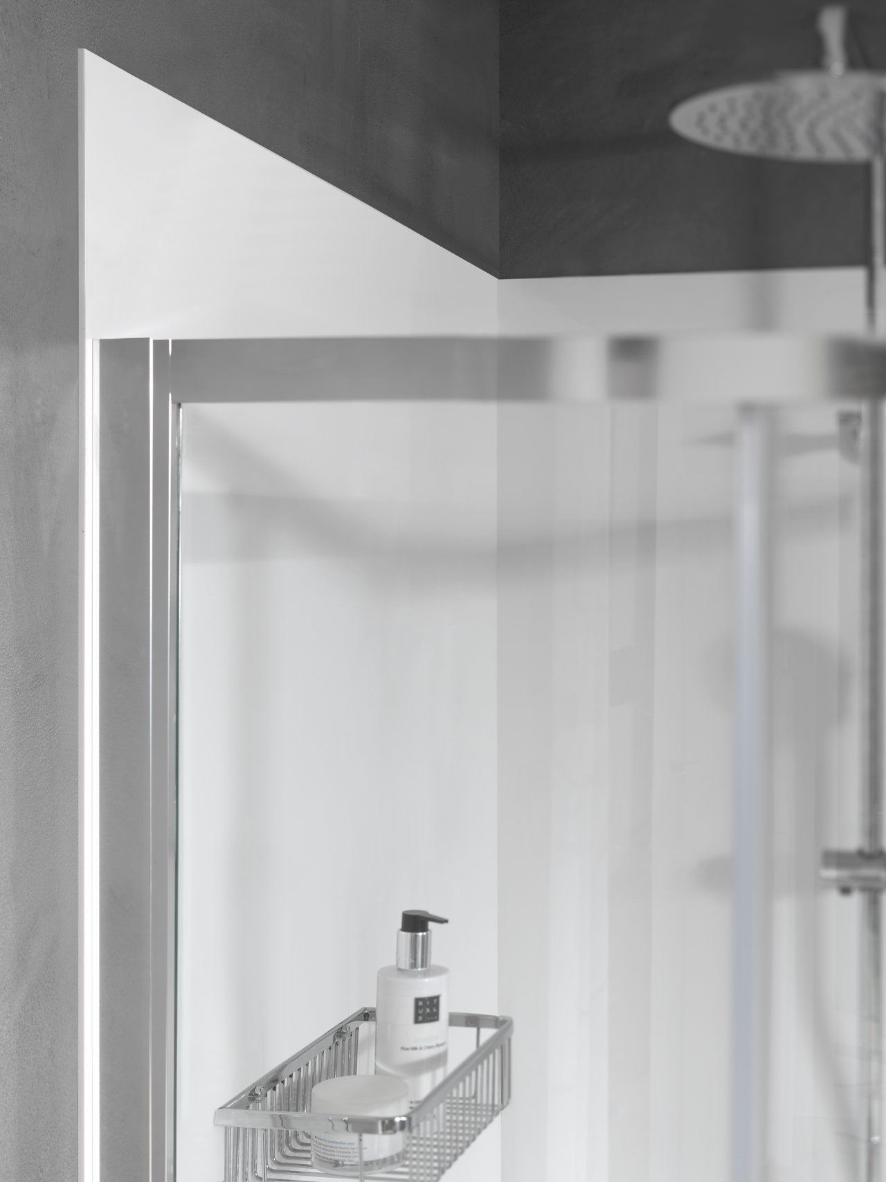 Luca Varess Silk Duschrückwand: 120 x 260 cm, Acryl, Weiß matt