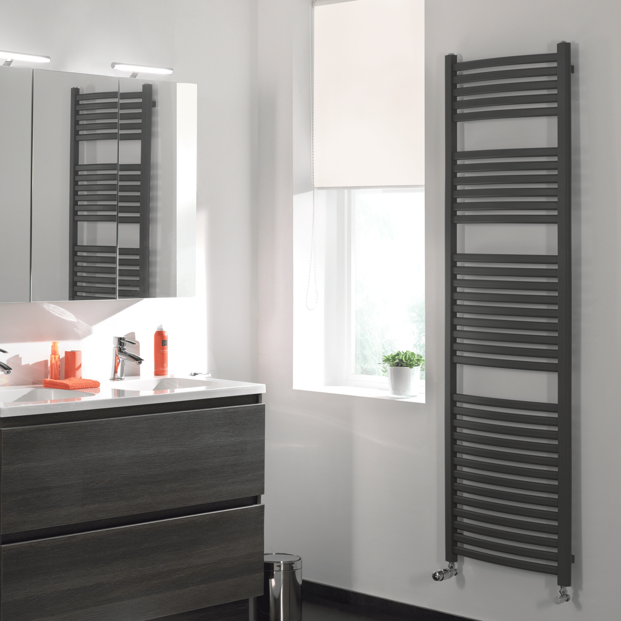 Vipera Kanza enkele handdoekradiator 50 x 180 cm centrale verwarming mat wit zij- en middenaansluiting 1068W