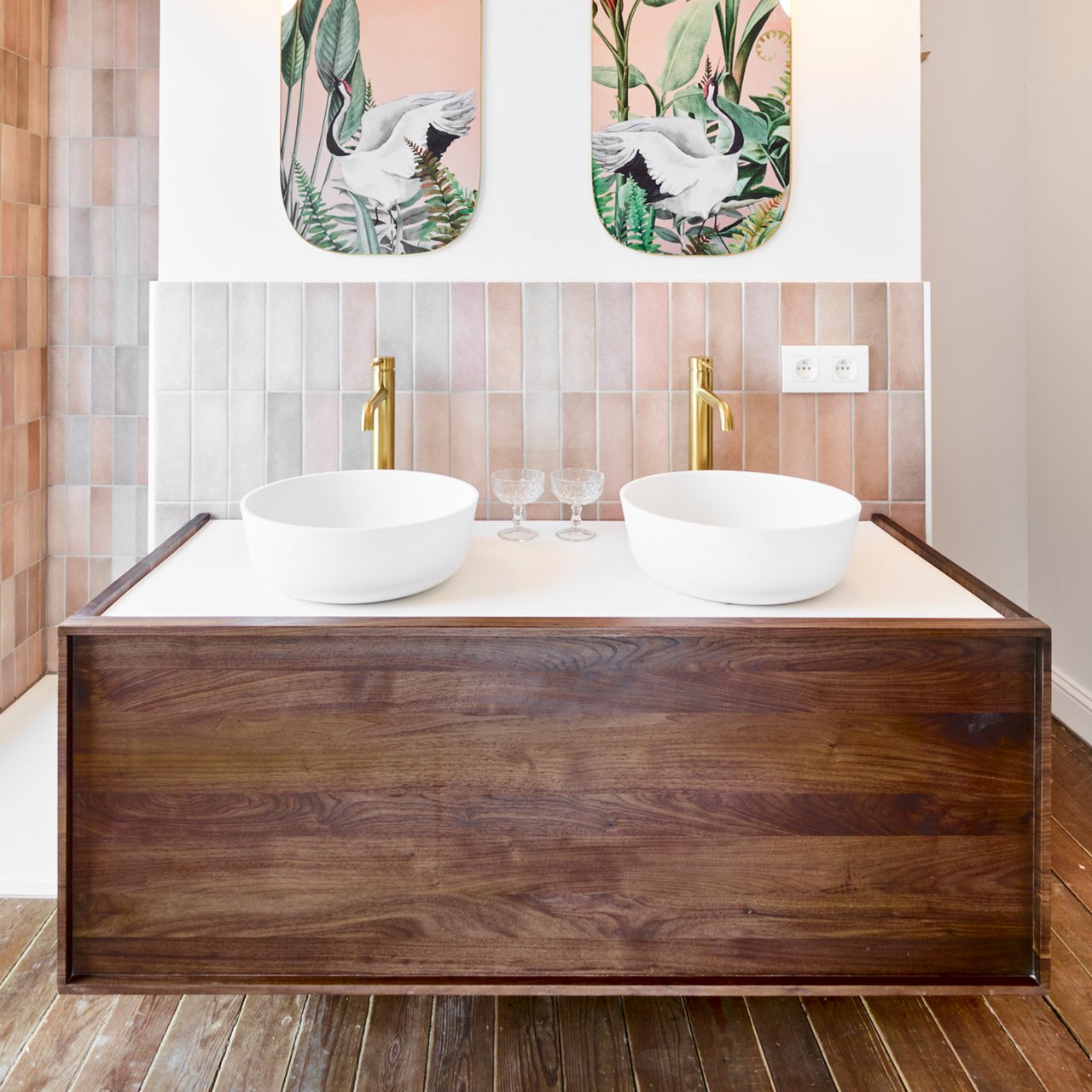 Blaufoss Round verhoogde wastafelkraan Brushed Gold