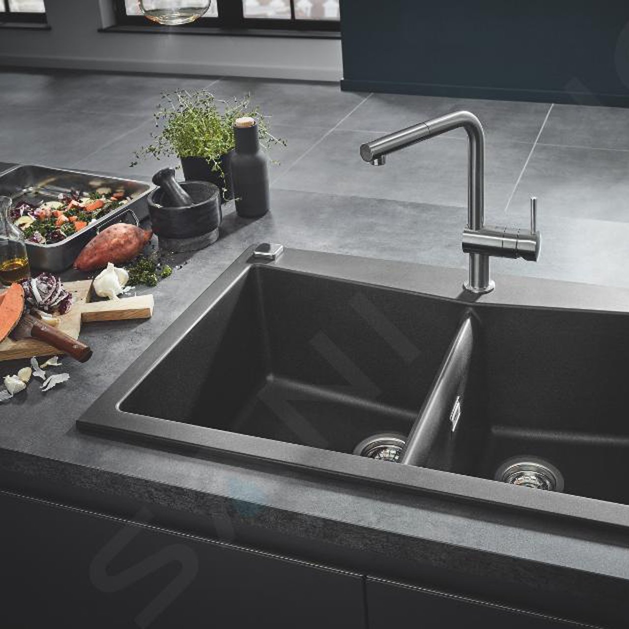 Grohe Minta L Küchenarmatur mit ausziehbarer Handbrause: Supersteel