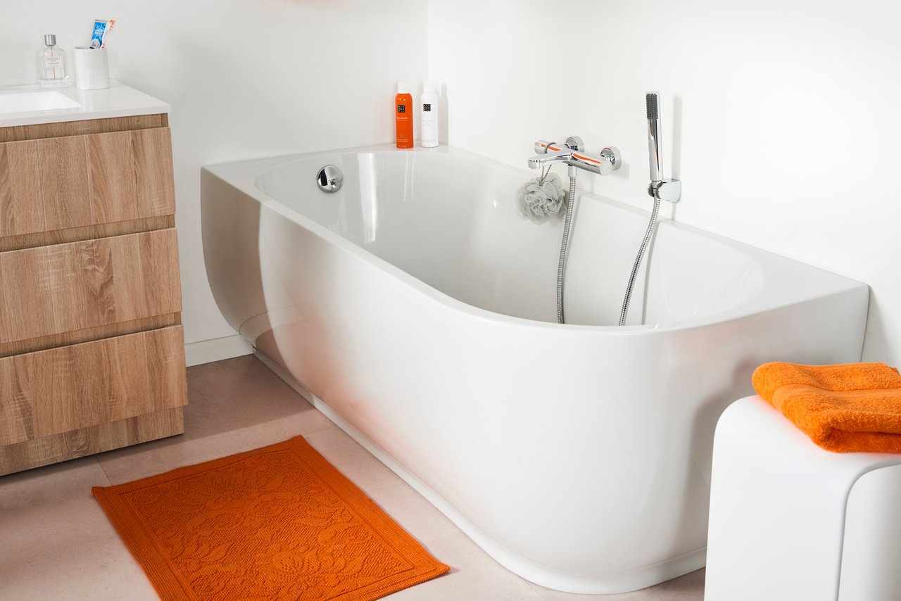 Linie Paulo 1-Personen-Eckbadewanne: links, 170 x 70 cm, Acryl, Weiß matt