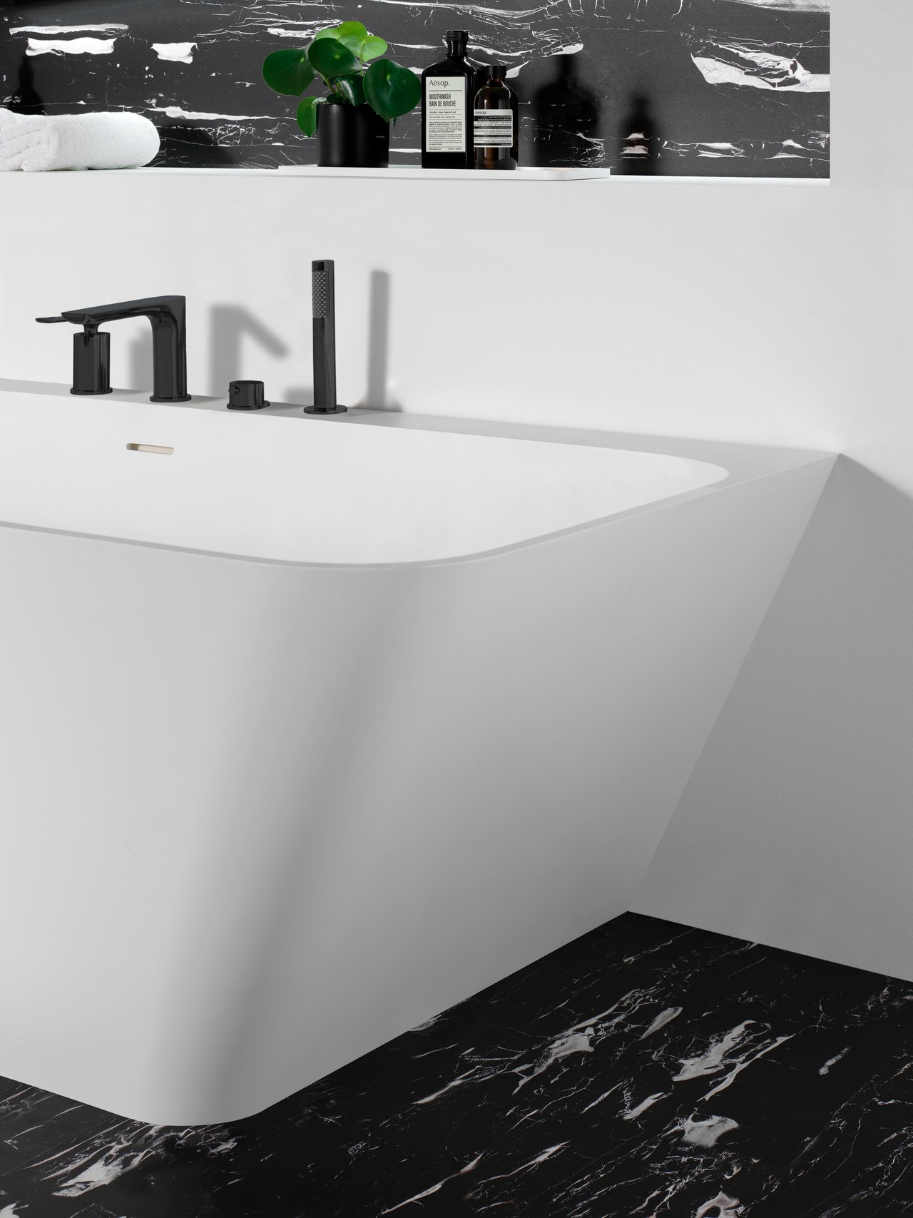 Balmani Zigga halfvrijstaand bad 180 x 85 cm Solid Surface mat wit