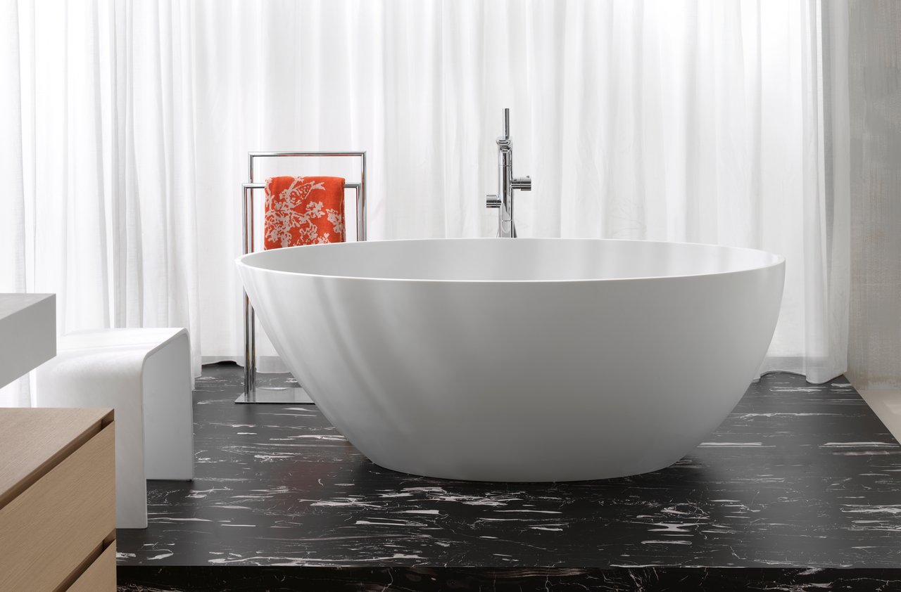 Balmani Fahro baignoire îlot ovale 170 x 85 cm Solid Surface blanc mat