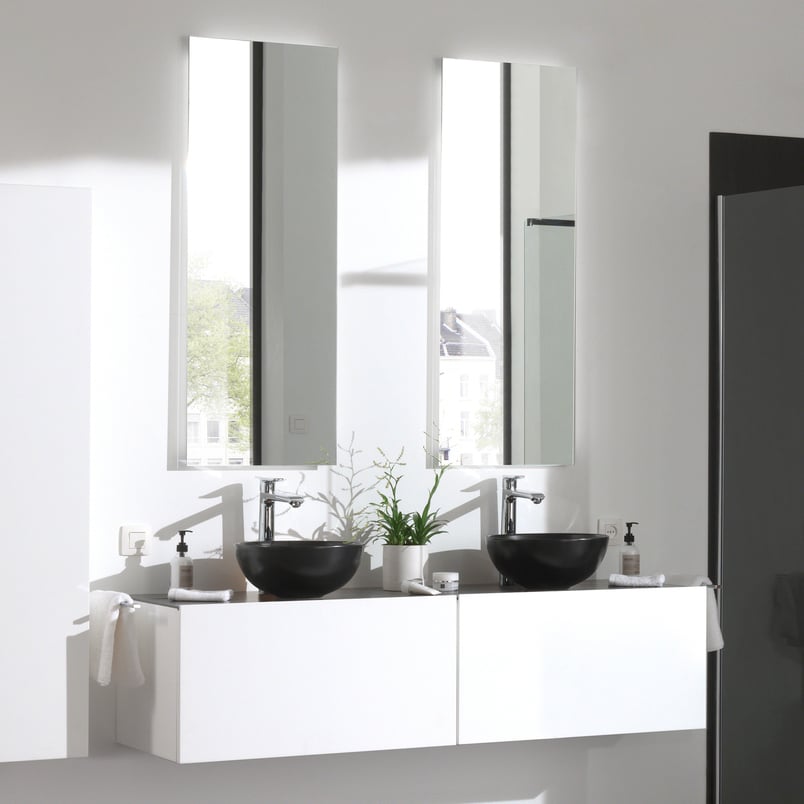 Balmani Giro rechthoekig badkamerspiegel 45 x 120 cm met spiegelverlichting en anti-damp