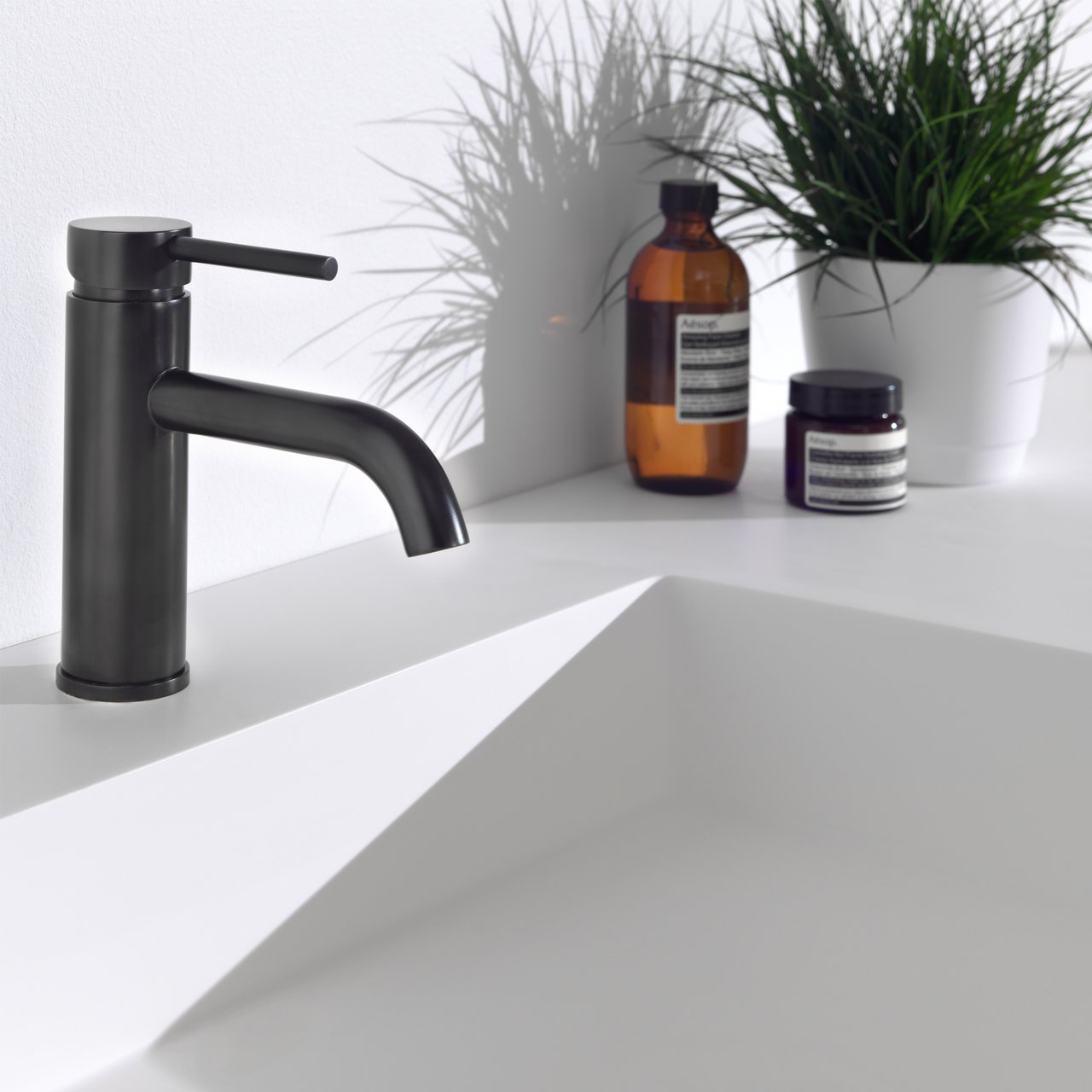 Blaufoss Round wastafelkraan mat zwart